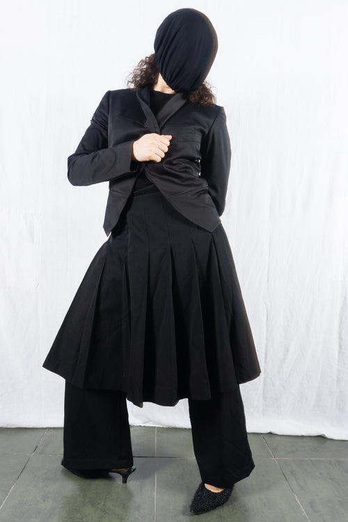 Comme des Garçons AW06 skirt pants – side view | Recente Studio
