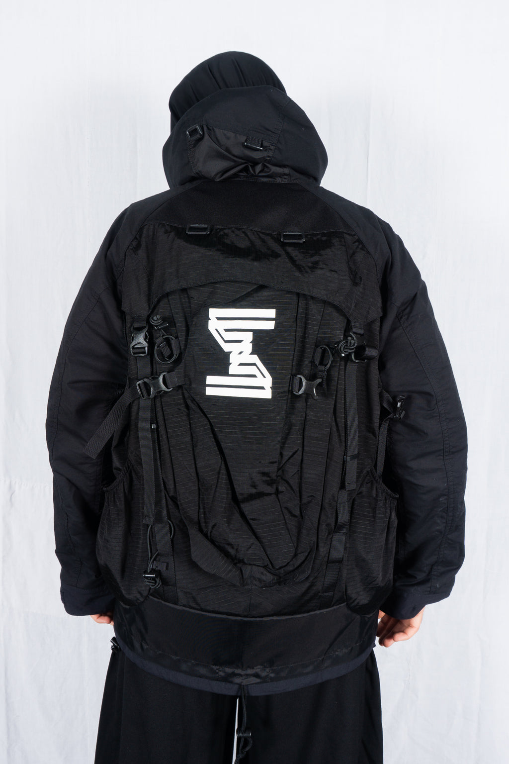 Junya Watanabe Man AW23 hybrid backpack jacket – full length | Recente Studio