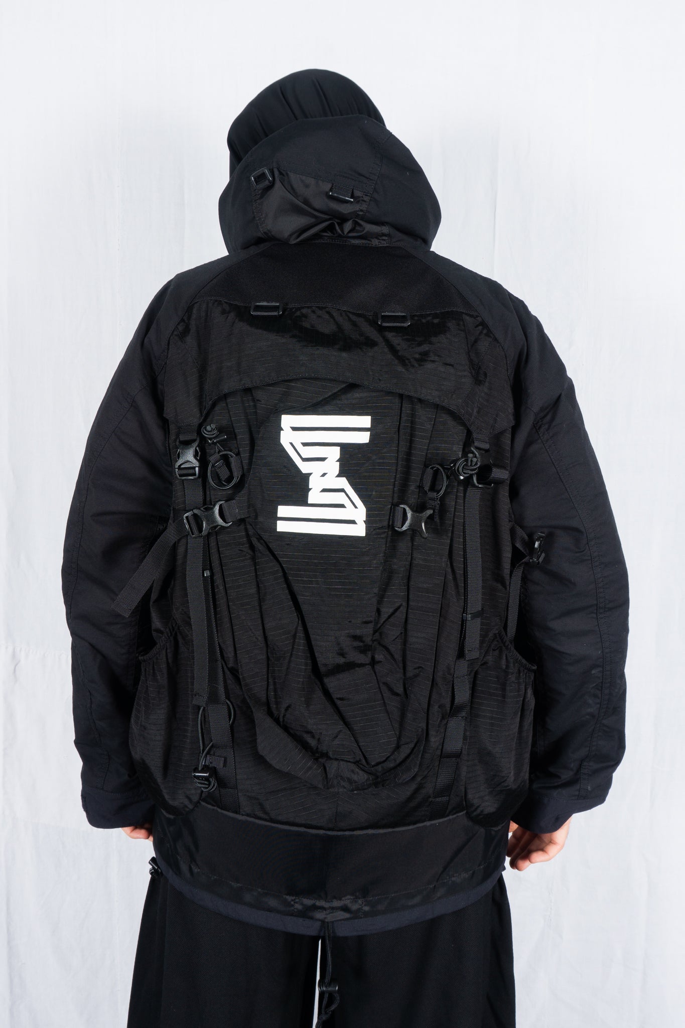 Junya Watanabe Man AW23 hybrid backpack jacket – full length | Recente Studio