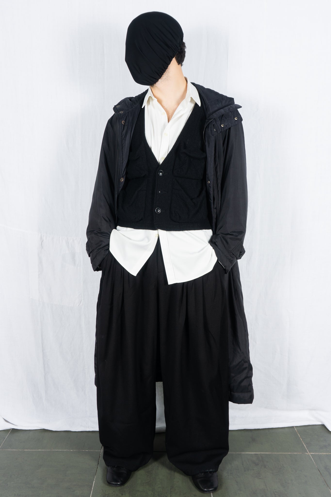 Number (N)ine 2000s multi pocket wool vest | Recente Studio
