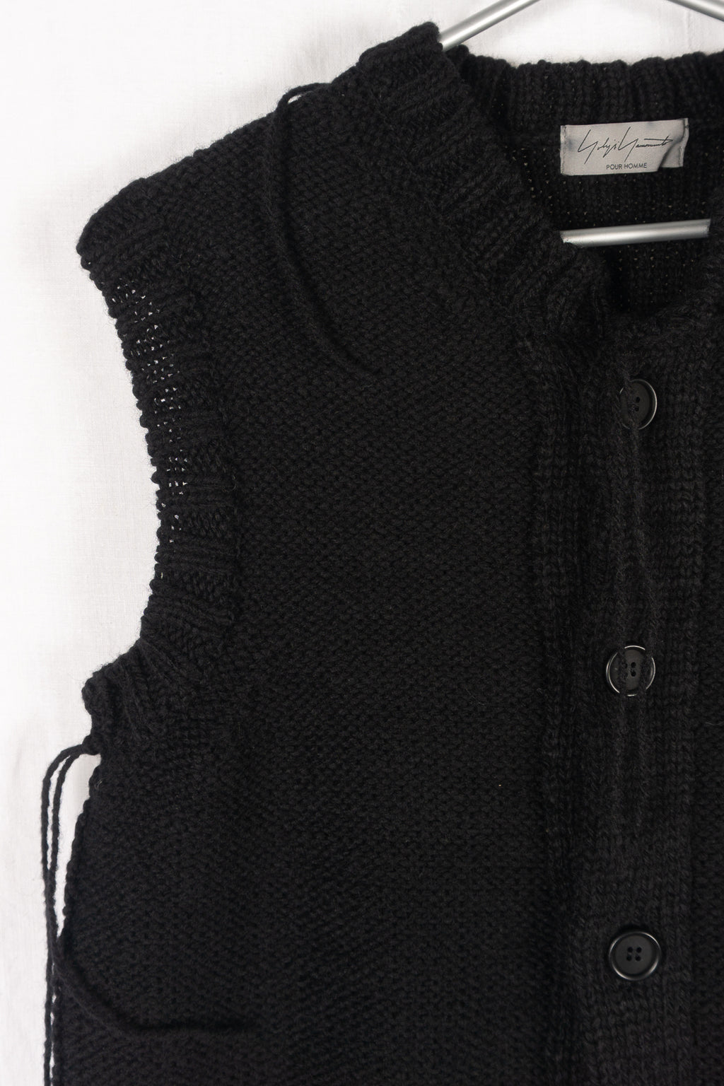 Yohji Yamamoto Pour Homme AW17 wool vest – detail | Recente Studio