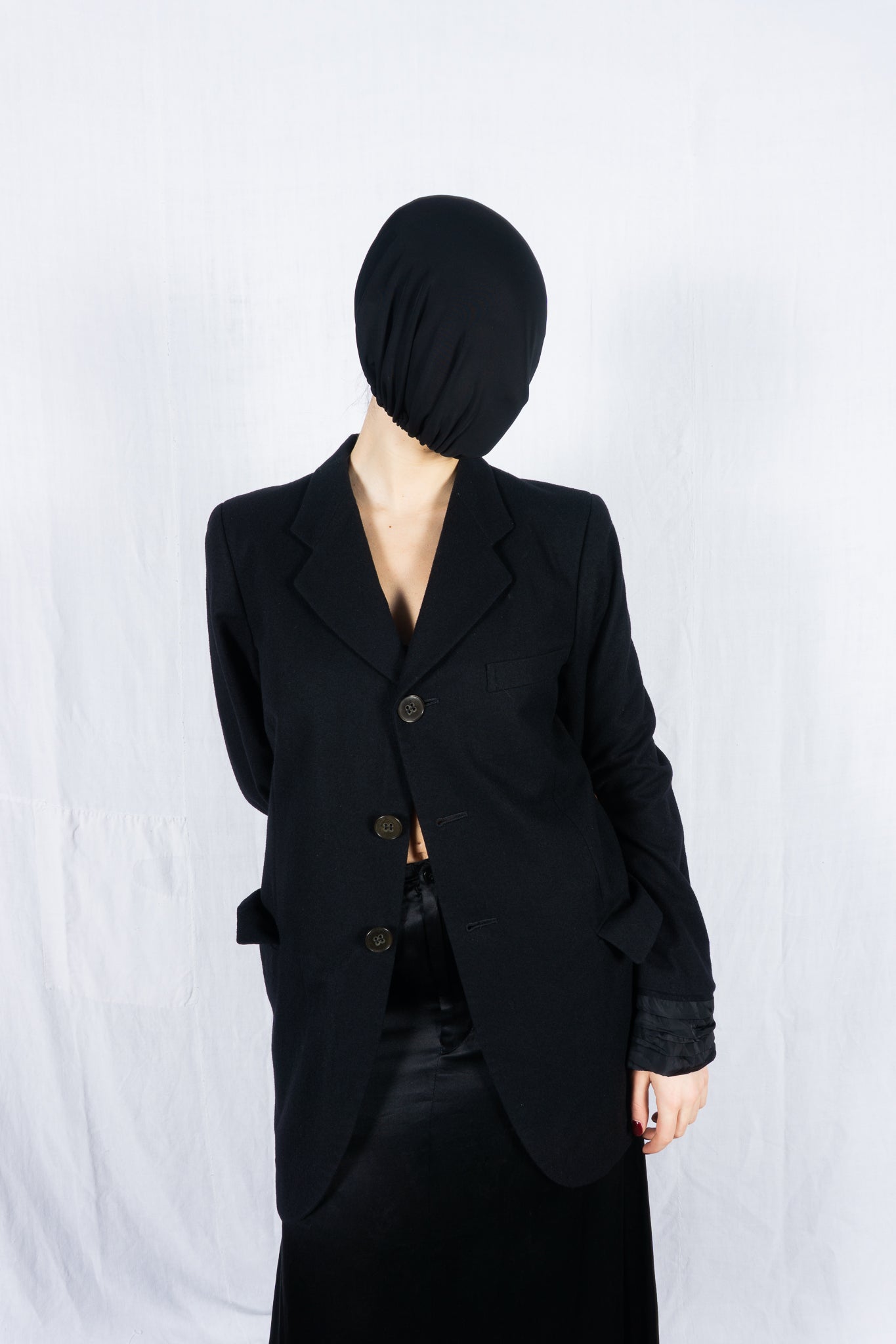 Comme des Garçons A/W 1992 rolled sleeves jacket – sleeve detail | Recente Studio
