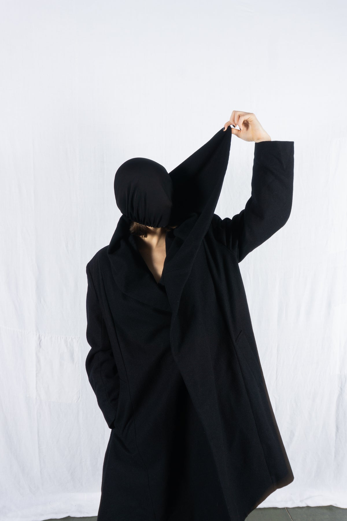 Comme des Garçons 1980s monster coat – collar detail | Recente Studio
