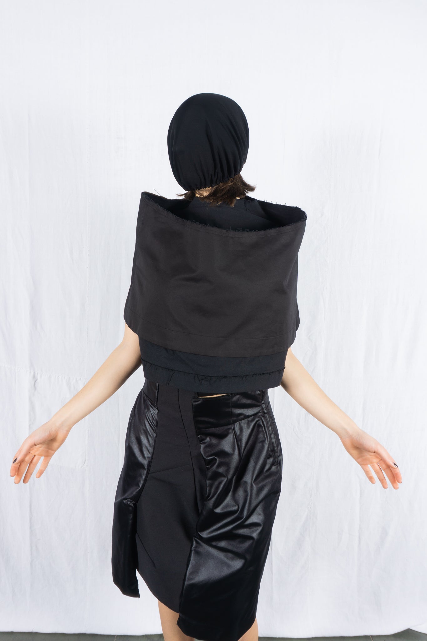 Comme des Garçons S/S 2020 cropped shoulder top – front view | Recente Studio