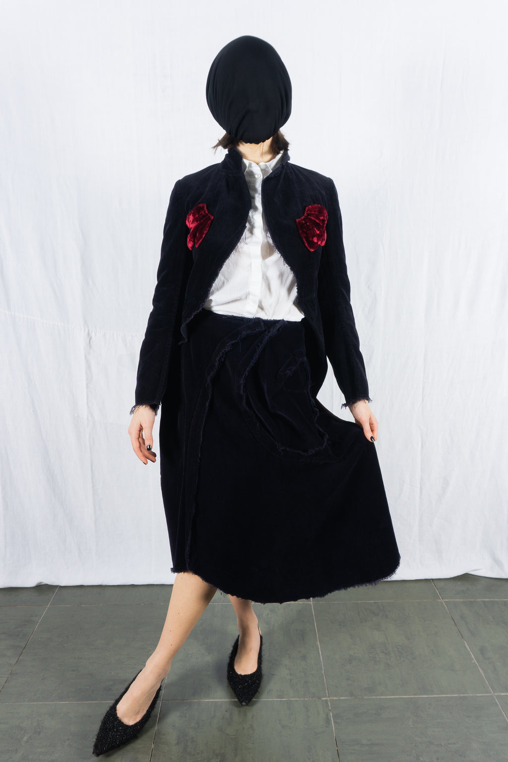 Comme des Garçons S/S 2004 deconstructed velvet suit – collar detail | Recente Studio