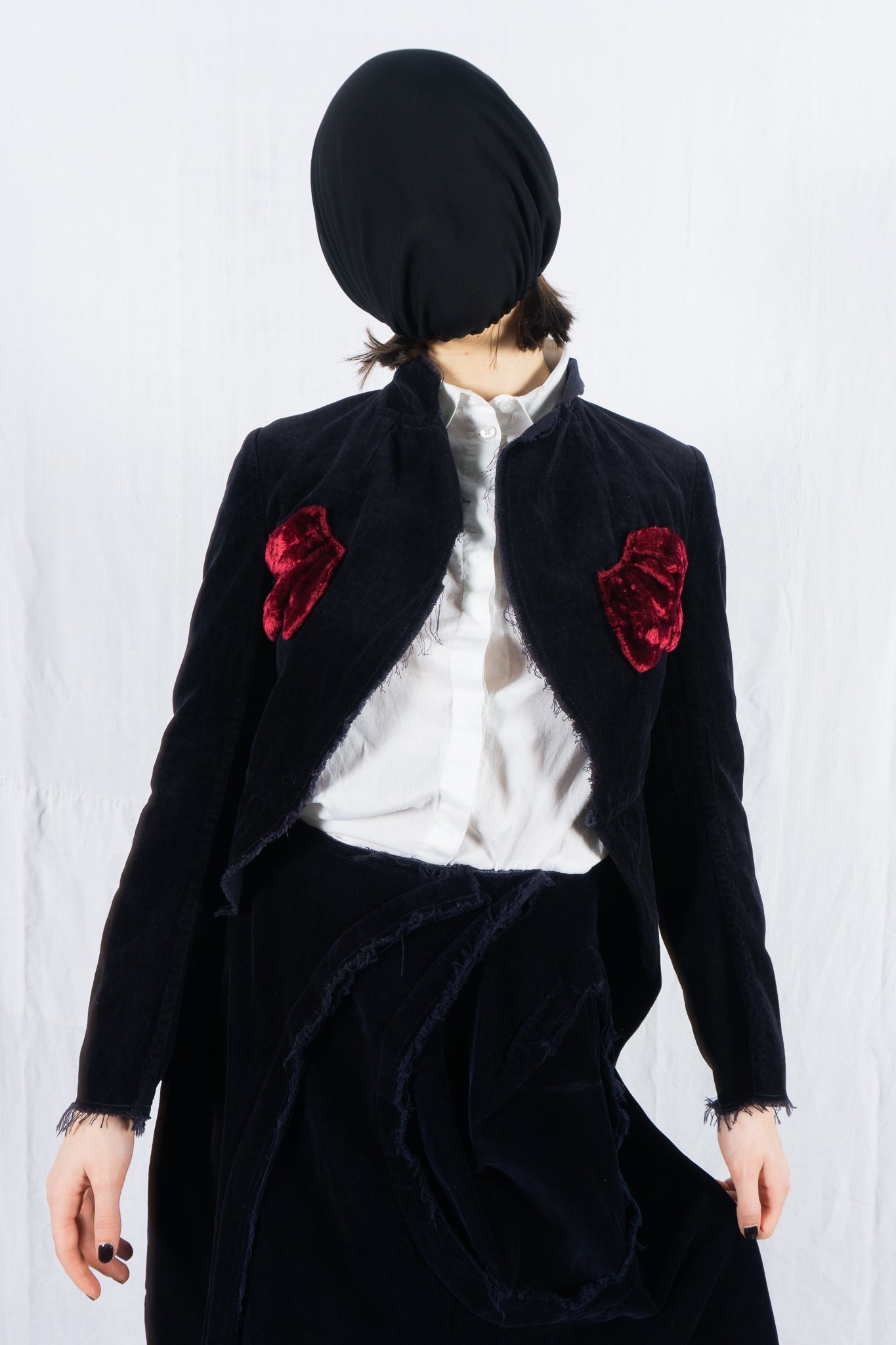 Comme des Garçons SS04 deconstructed velvet suit – side view | Recente Studio