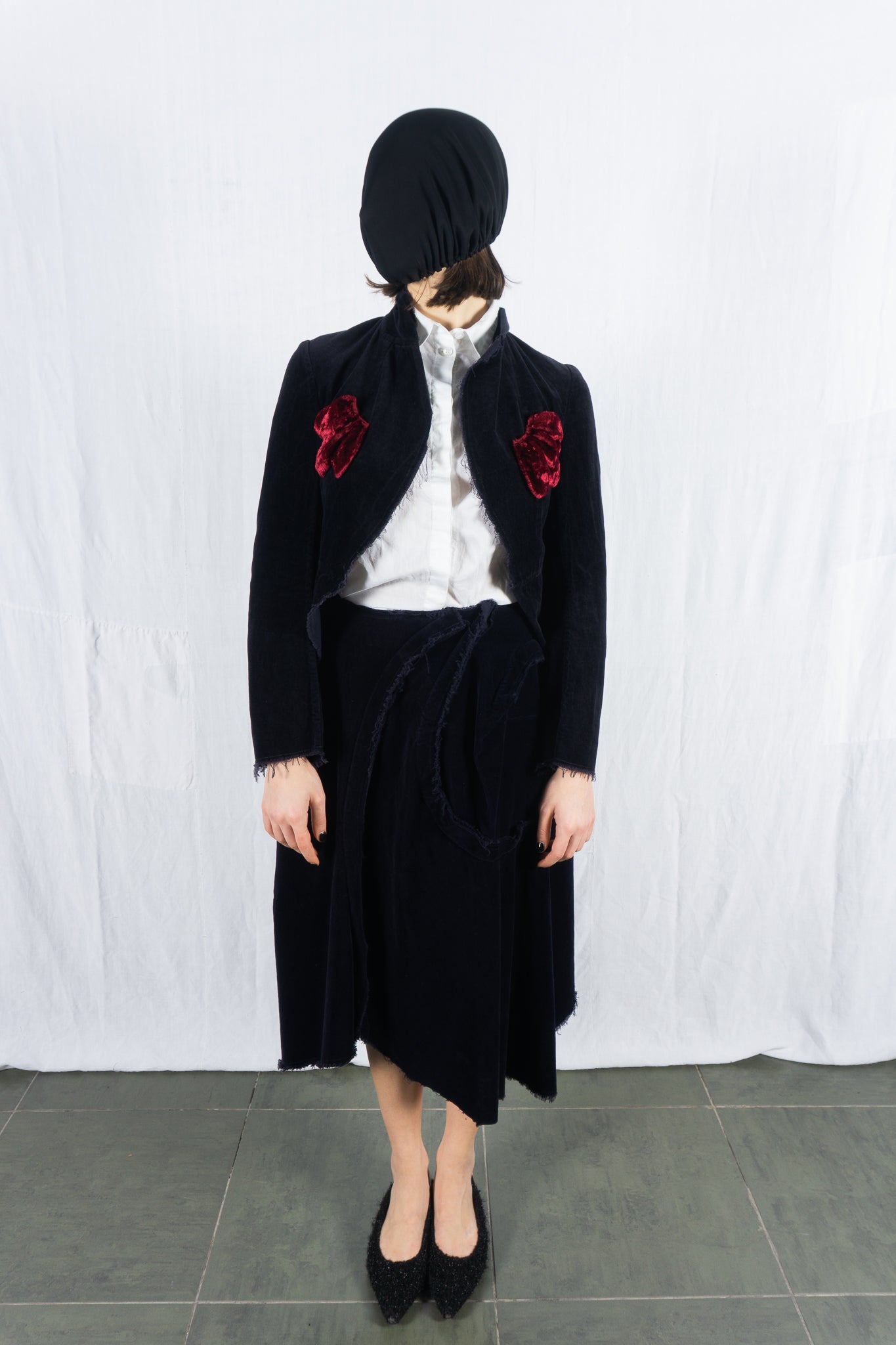 Comme des Garçons S/S 2004 deconstructed velvet suit – front view | Recente Studio