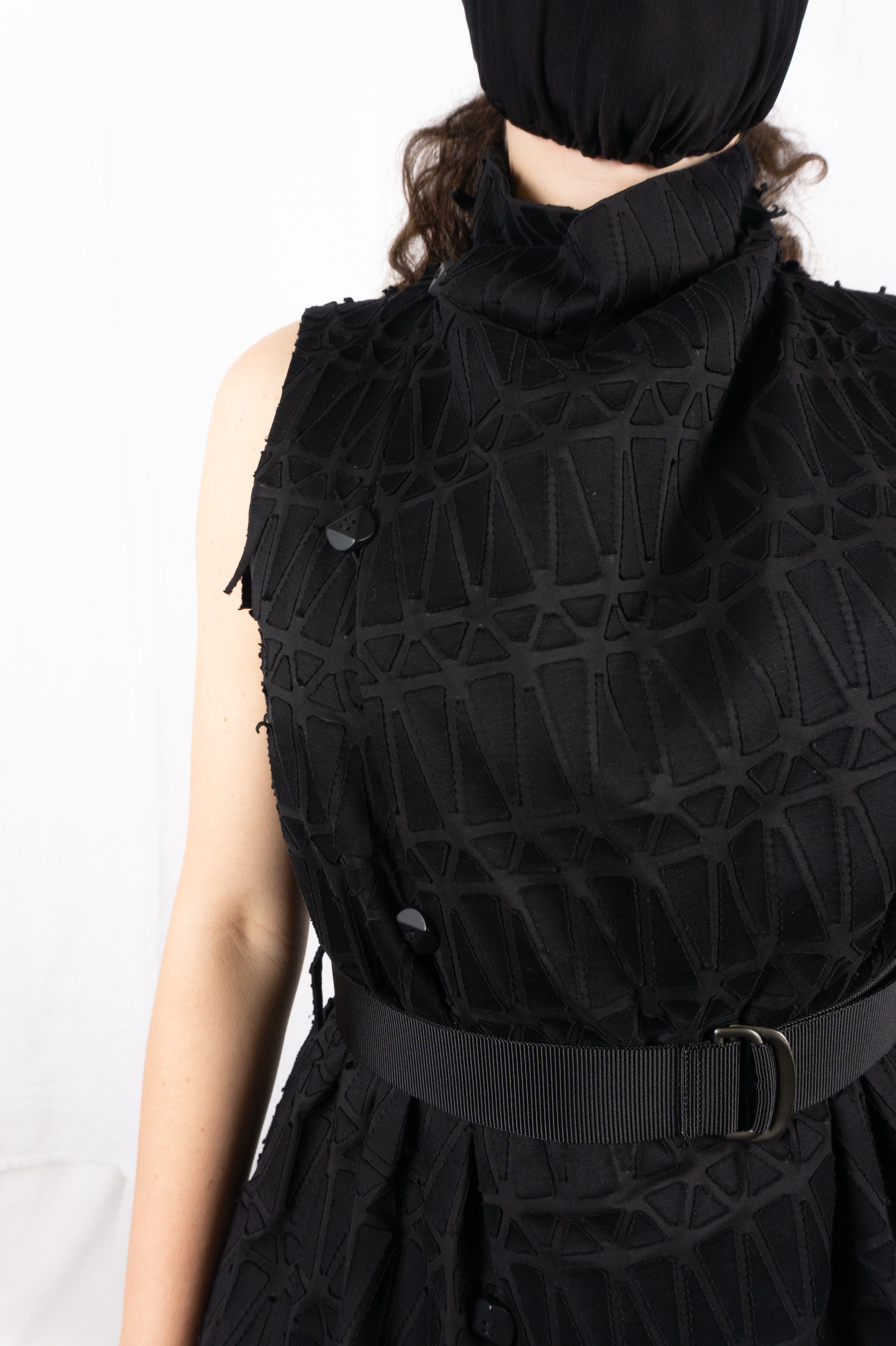 Issey Miyake S/S 2017 sleeveless patches jacket – side view | Recente Studio