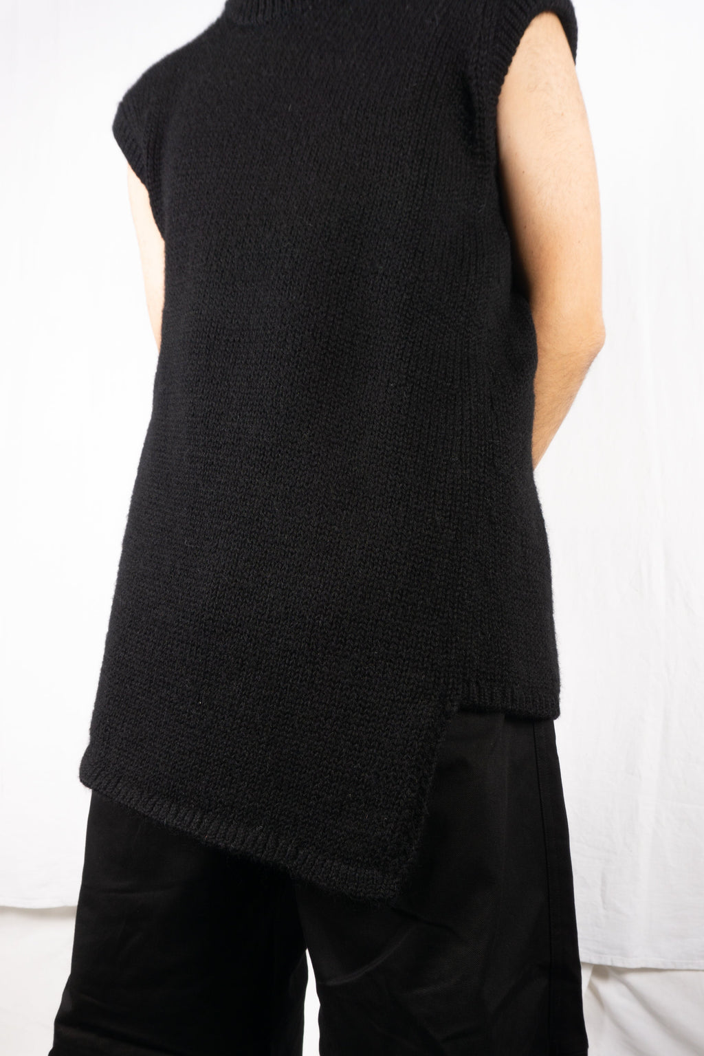 Comme des Garçons 1990s asymmetrical vest – side view | Recente Studio