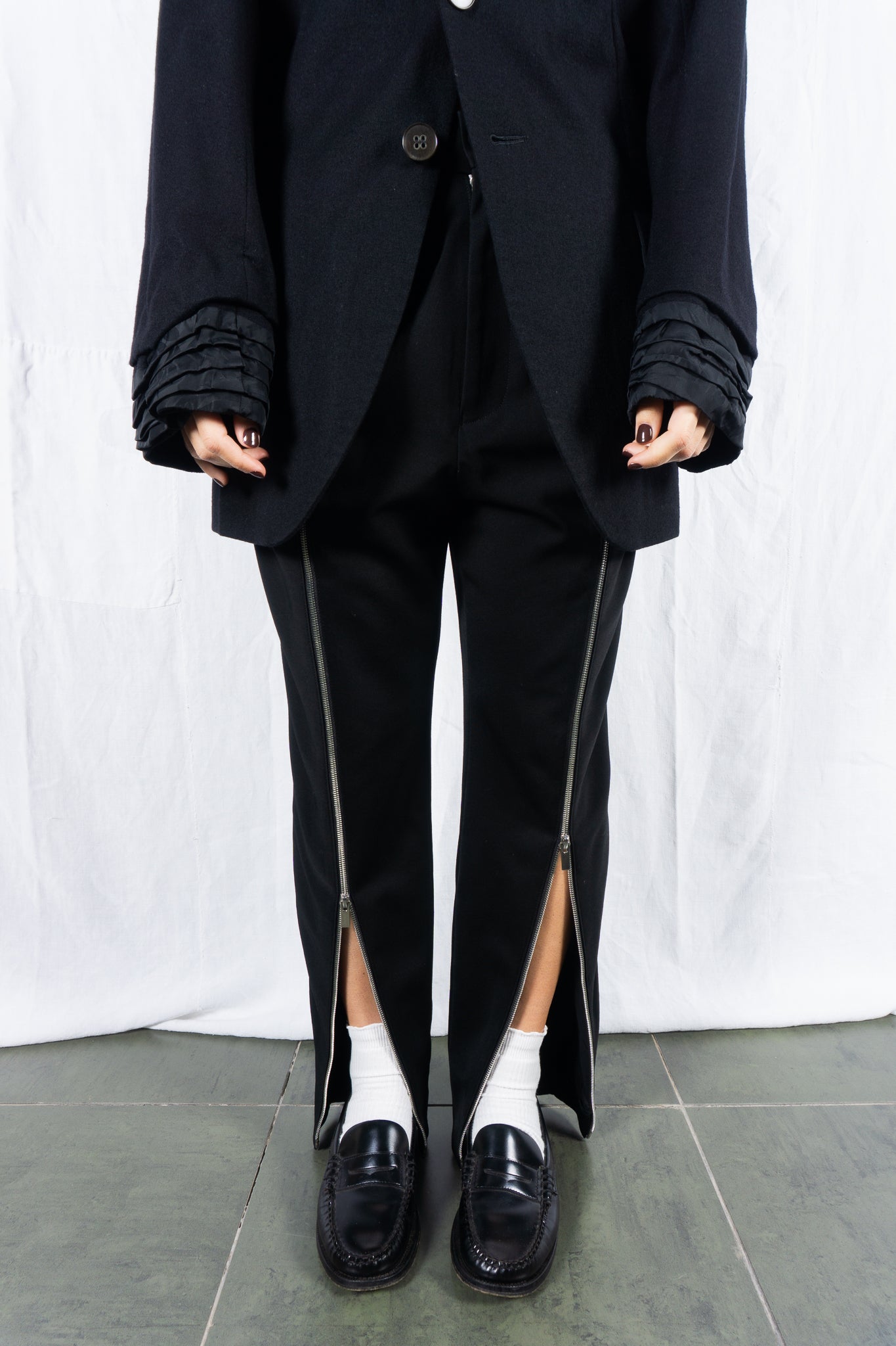 Noir Kei Ninomiya A/W 2022 zip pants – back view | Recente Studio