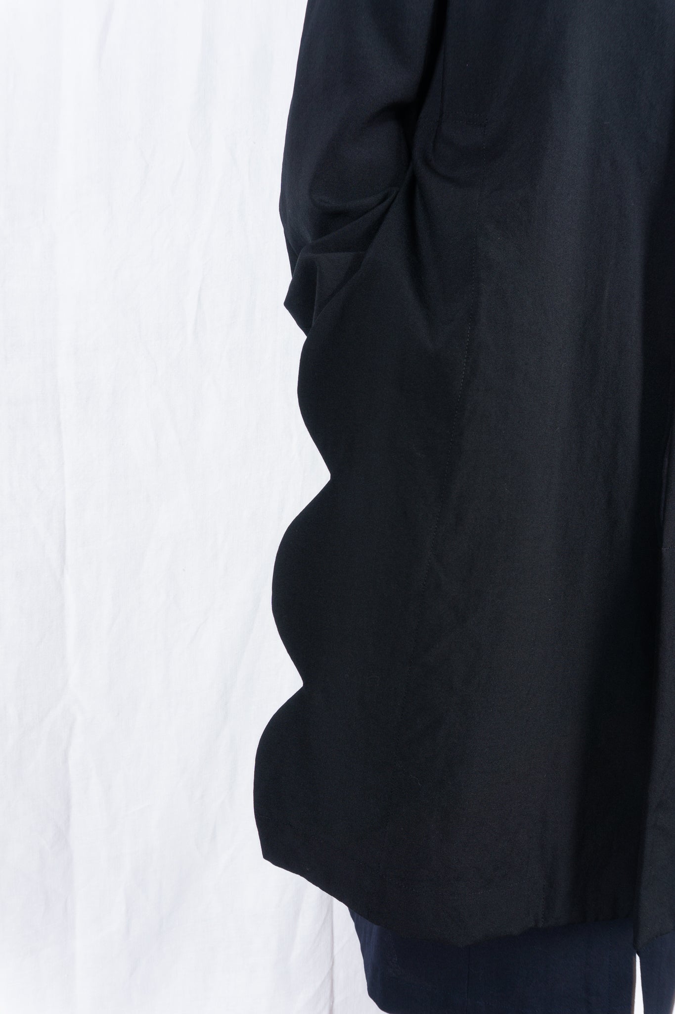 robe de chambre Comme des Garçons 1999 waves coat – sleeve detail | Recente Studio
