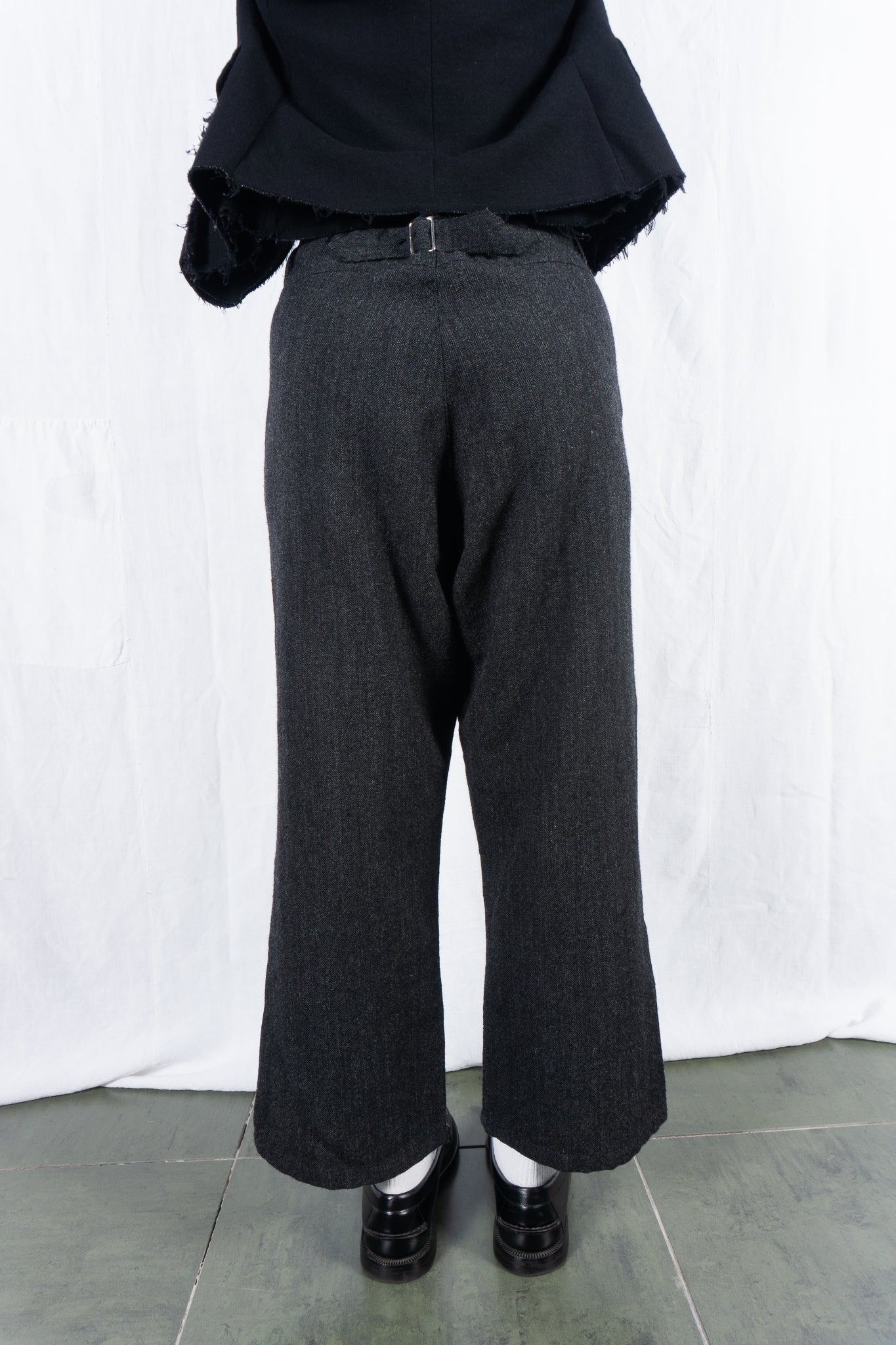 tricot Comme des Garçons AW11 wide pants – waist detail | Recente Studio