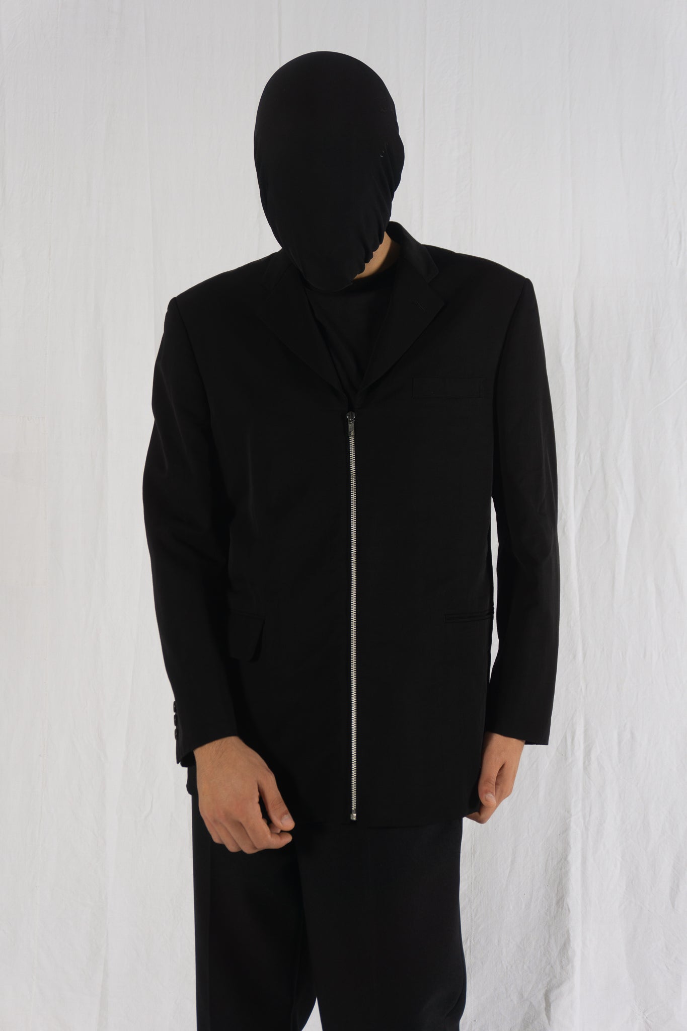 Comme des Garçons Homme A/W 1996 zip blazer – side view | Recente Studio