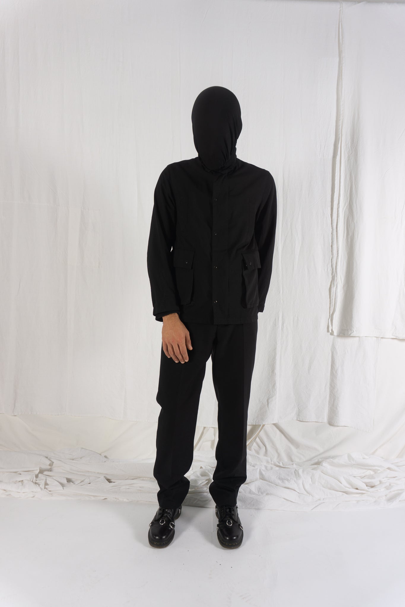 Number (N)ine Takahiro Miyashita multipocket jacket – closure detail | Recente Studio