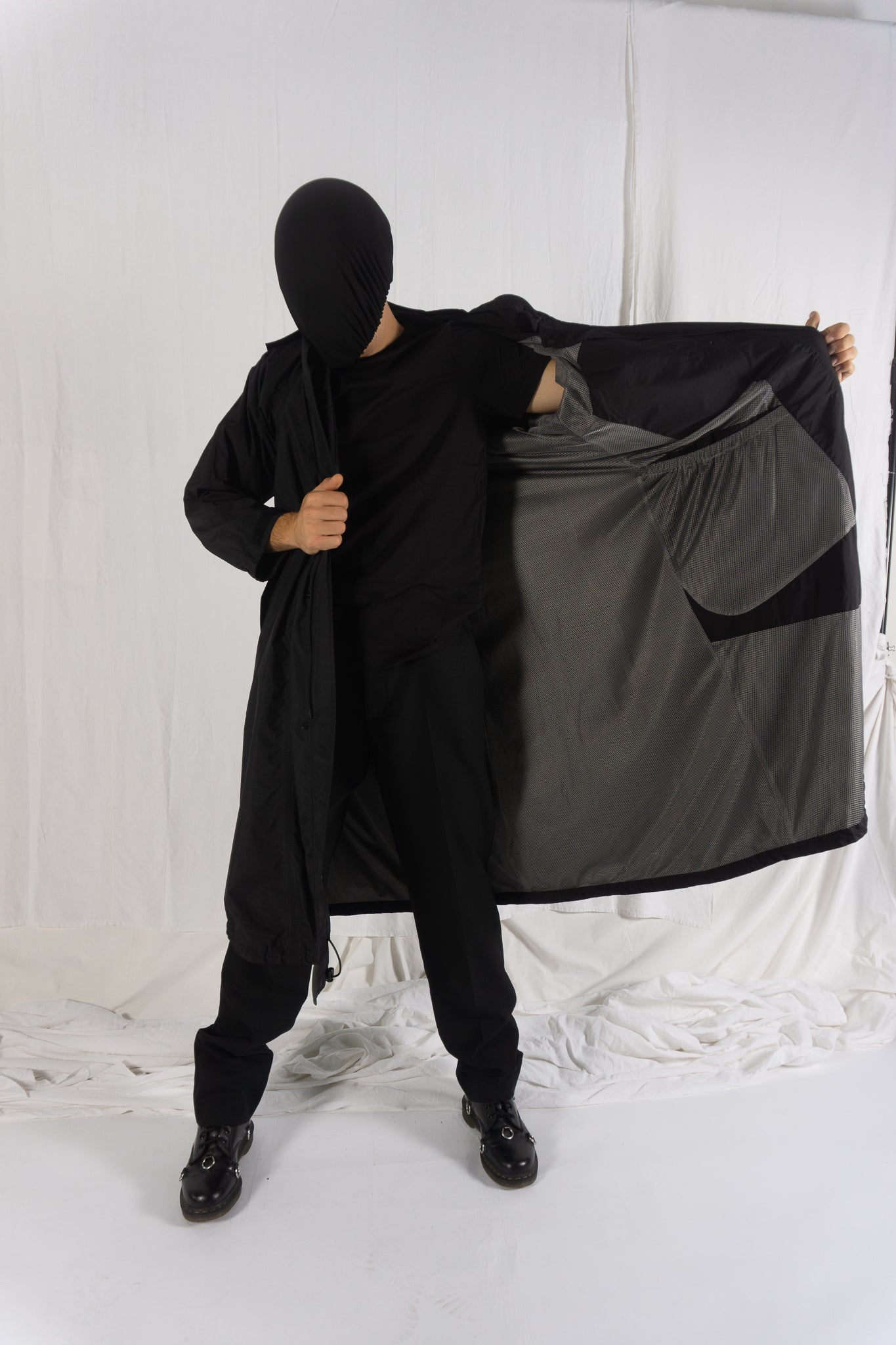 Issey Miyake Men SS06 parachute coat – detail view | Recente Studio