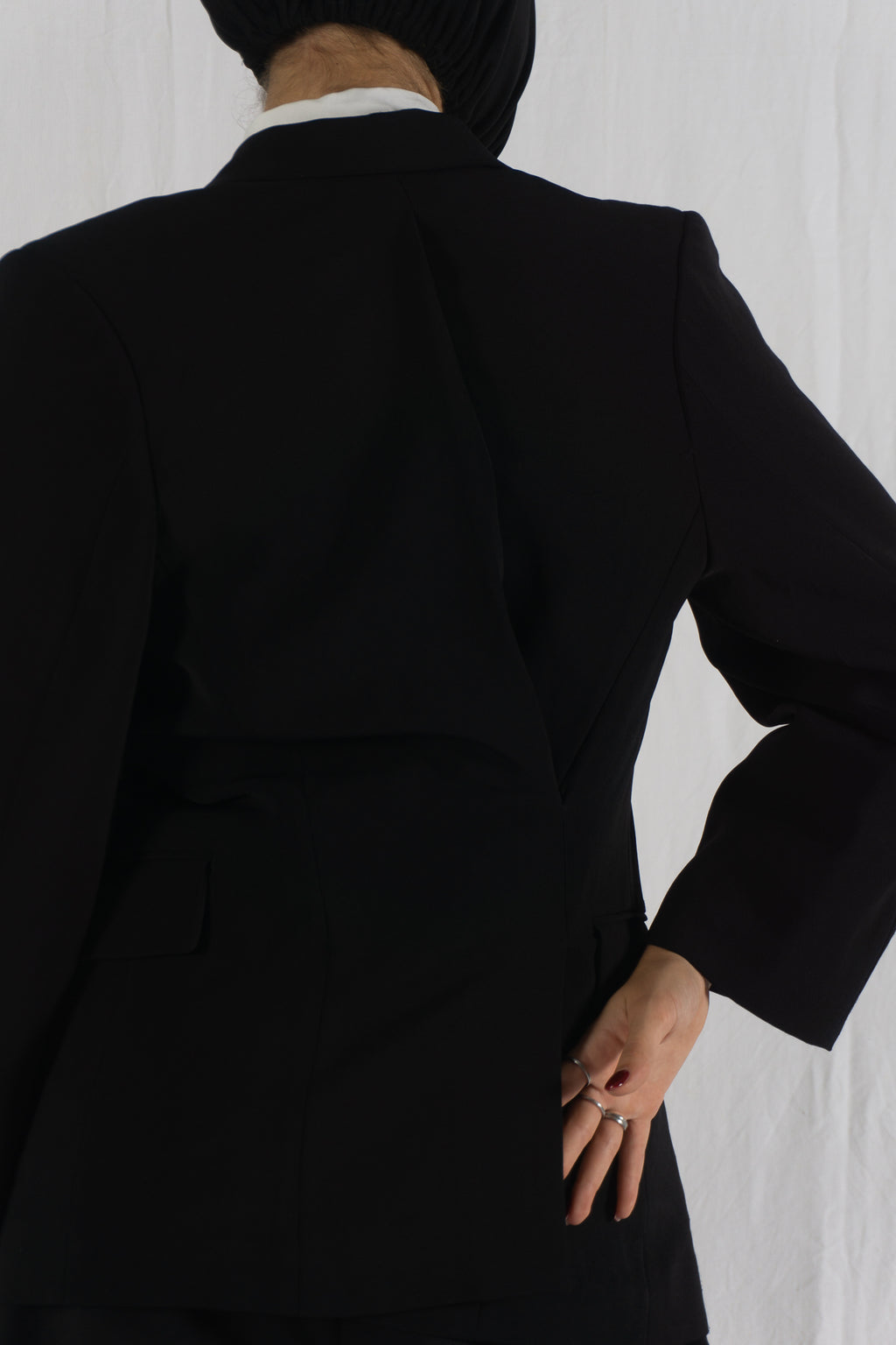 Comme des Garçons AW92 asymmetric back jacket – collar detail | Recente Studio