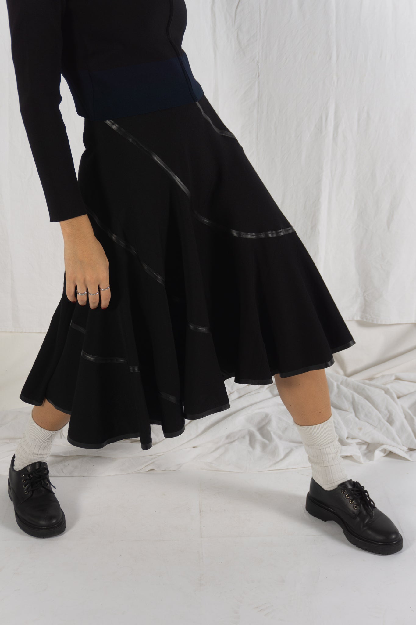 Junya Watanabe A/W 2005 skirt with black inserts – side view | Recente Studio
