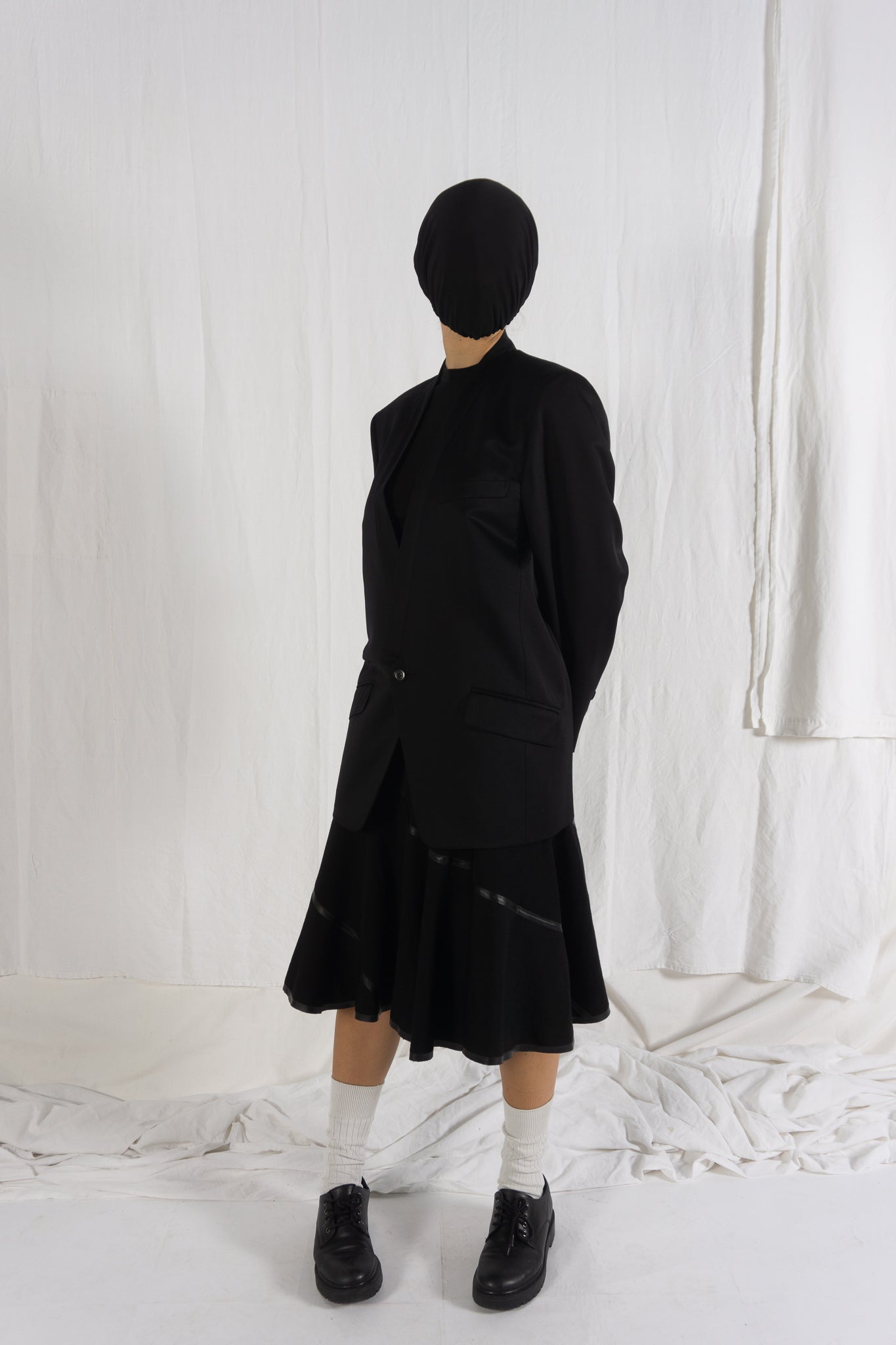 Issey Miyake AW02 shawl lapel jacket – detail view | Recente Studio
