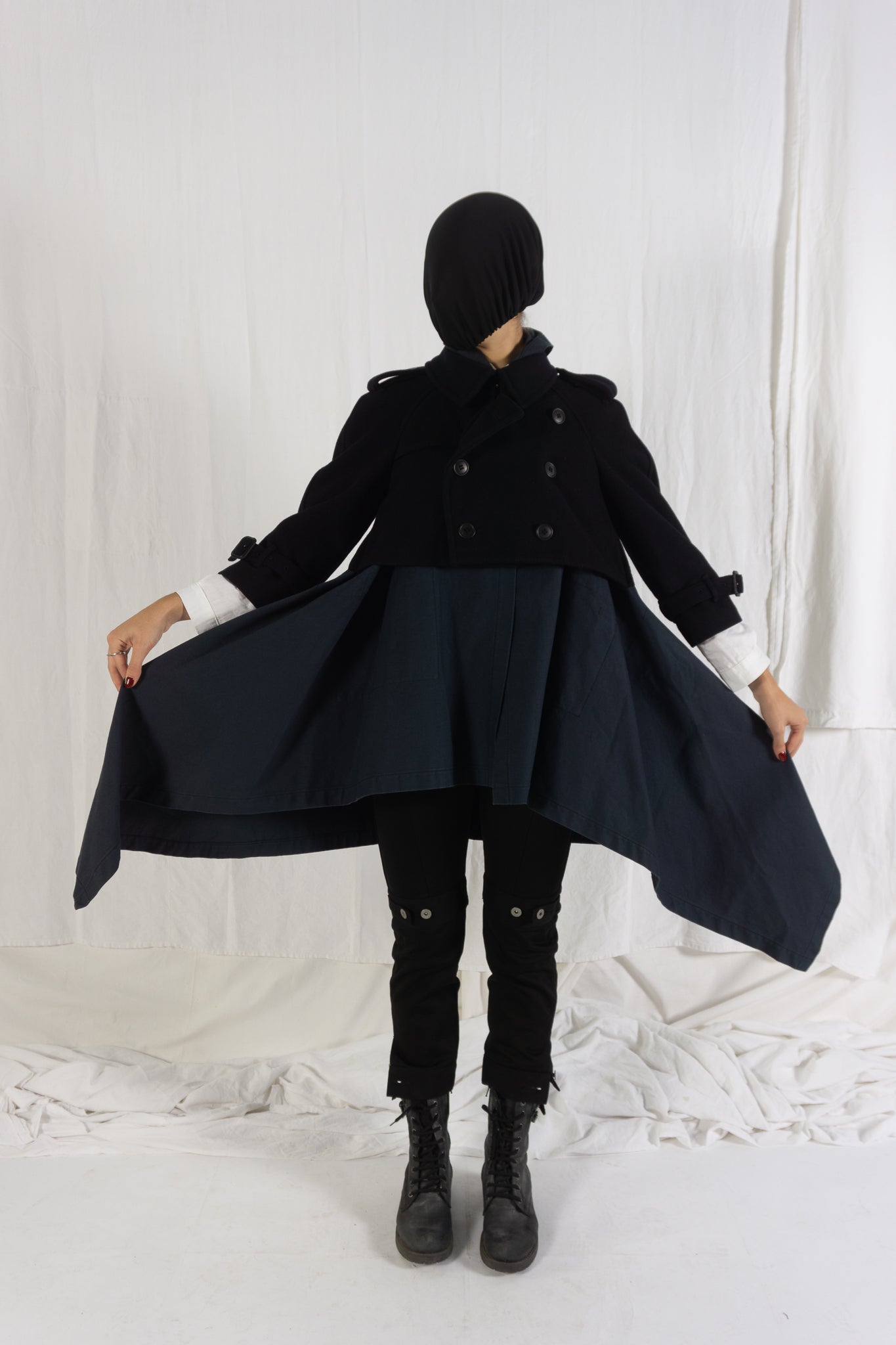 Comme des Garçons A/W 2009 cropped trench coat – side view | Recente Studio