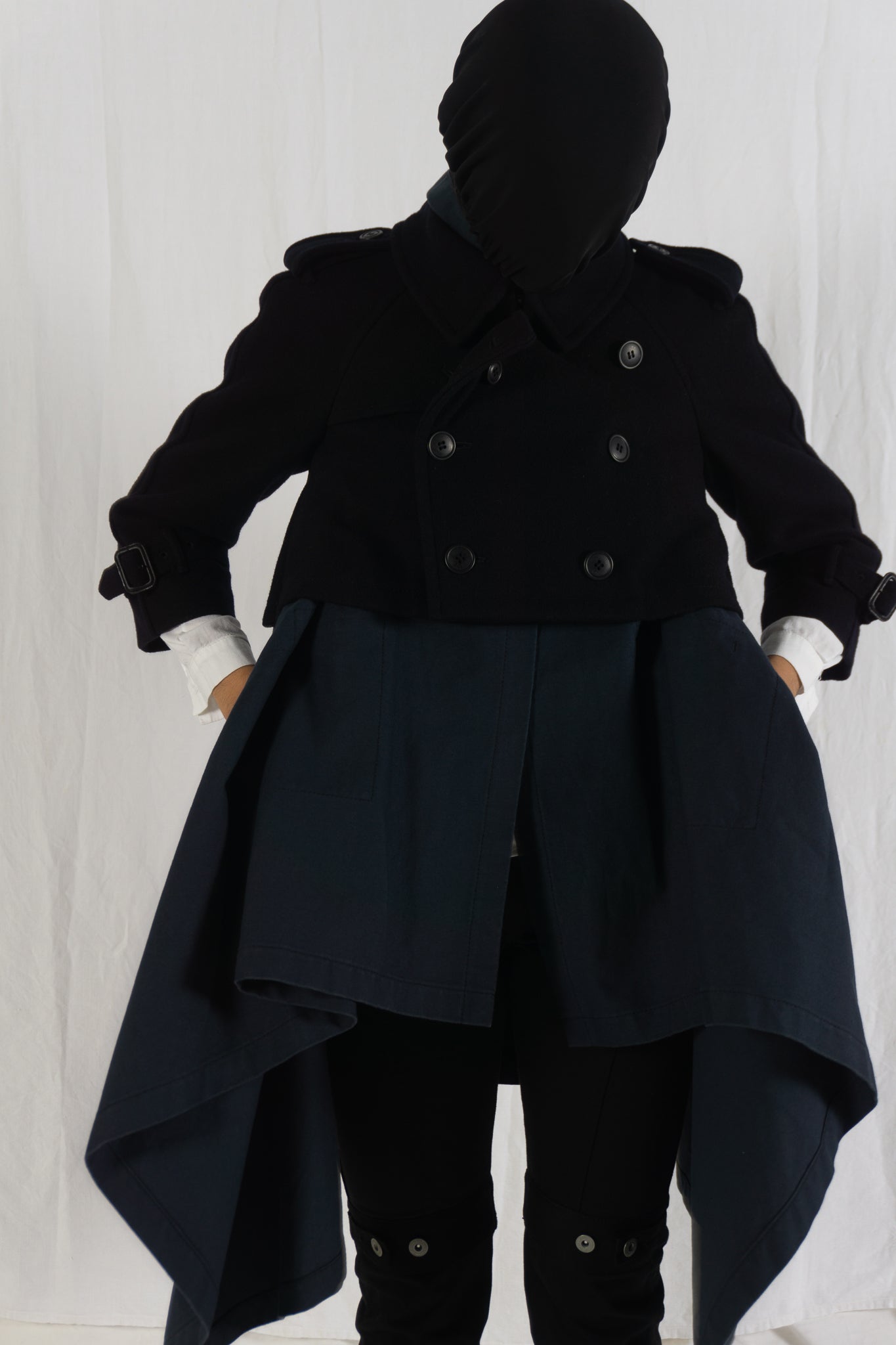 Comme des Garçons AW09 cropped trench coat – detail view | Recente Studio