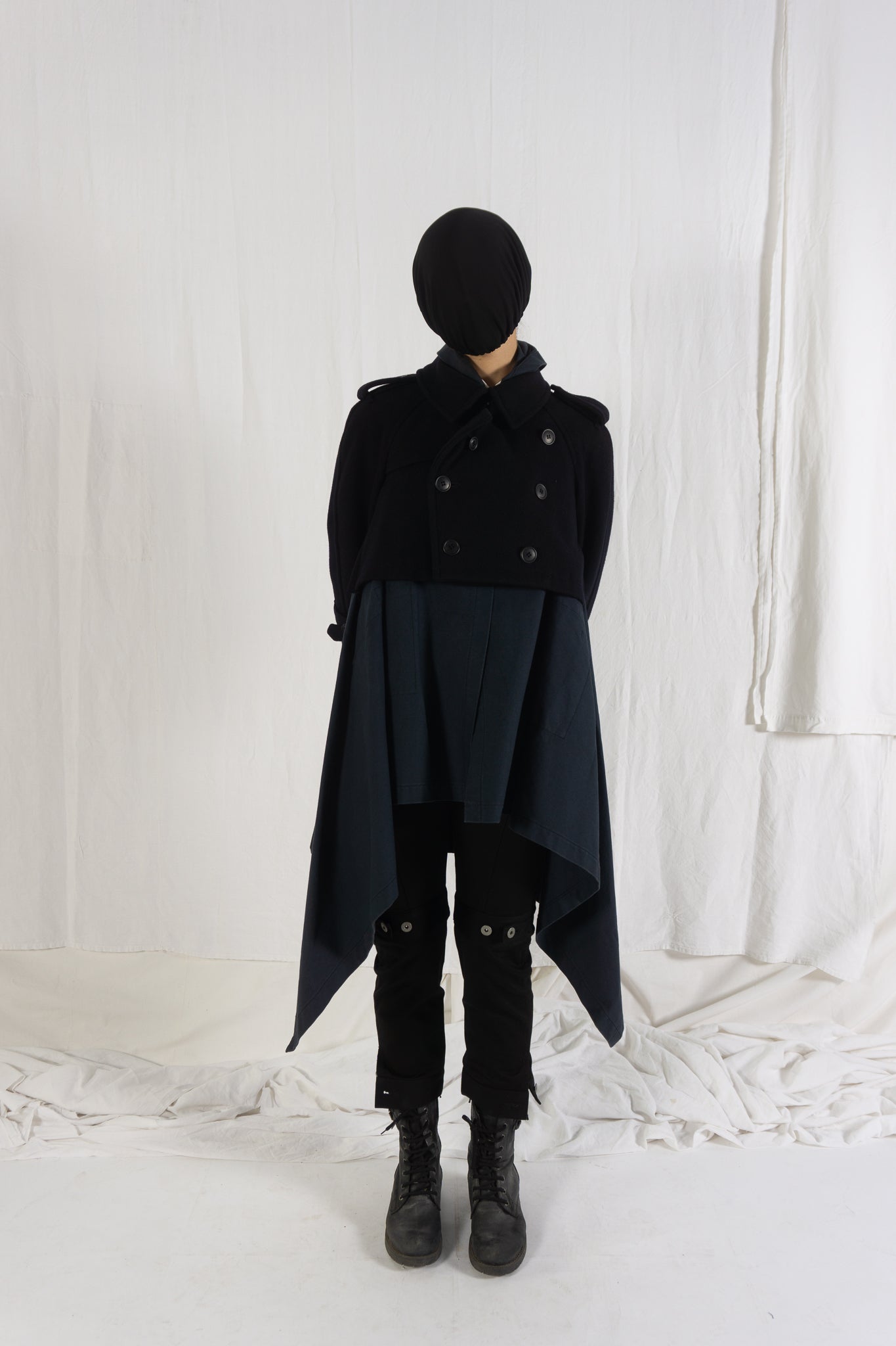 Comme des Garçons A/W 2009 cropped trench coat – full length | Recente Studio