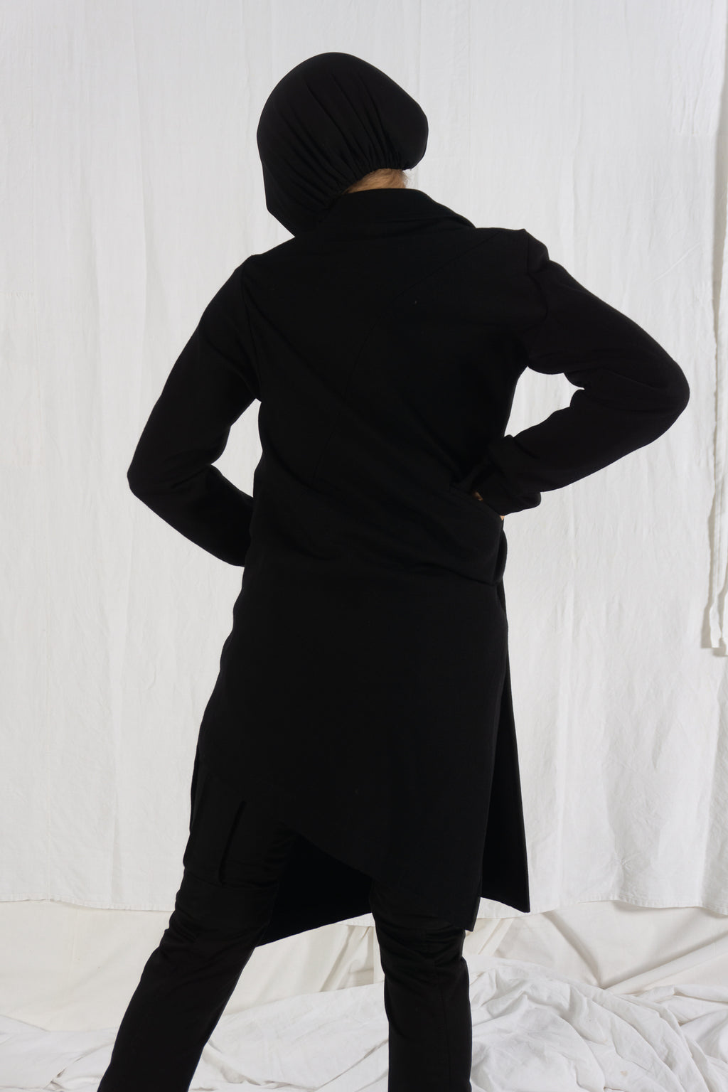 Comme des Garçons AW02 asymmetric coat – collar detail | Recente Studio