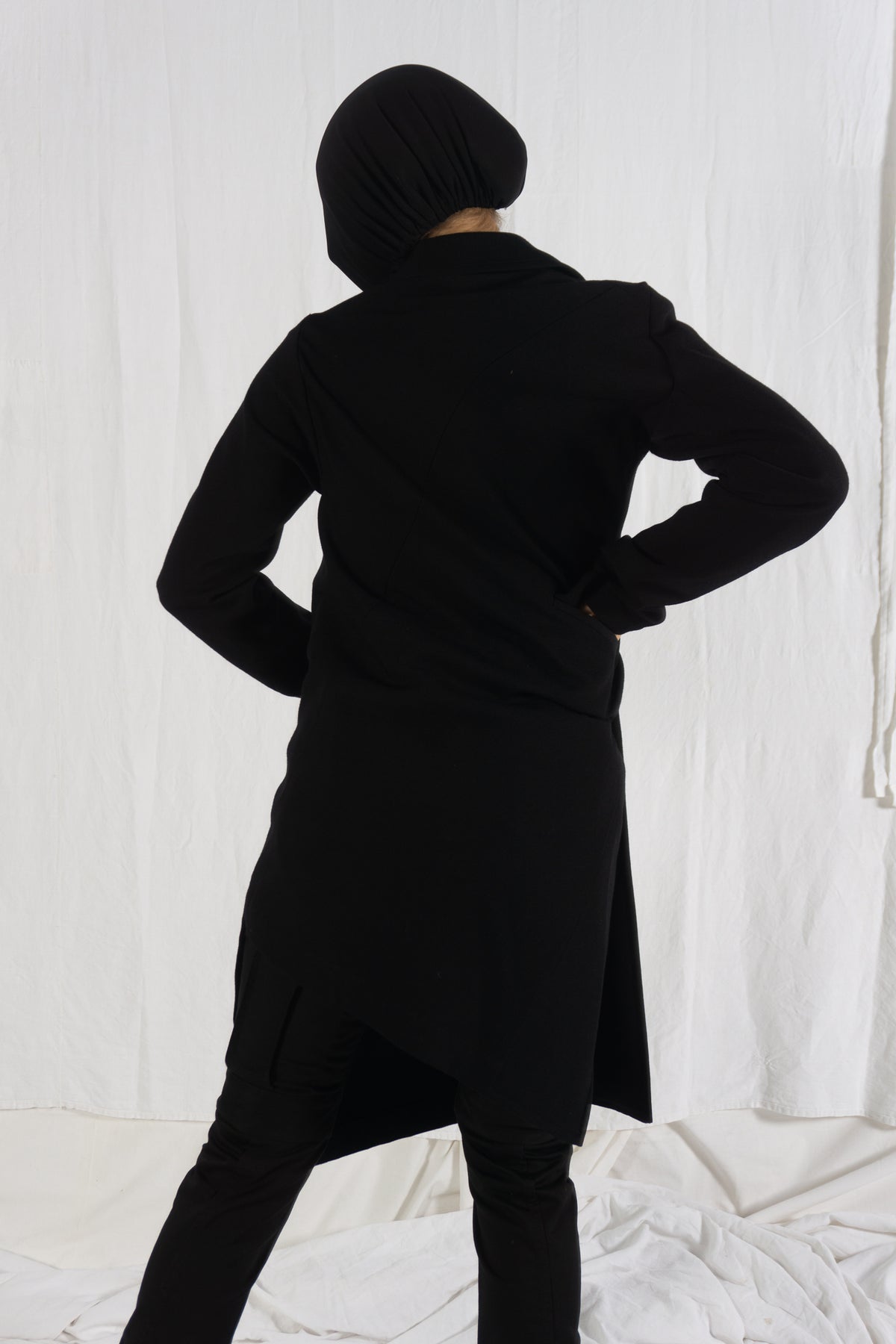 Comme des Garçons AW02 asymmetric coat – collar detail | Recente Studio