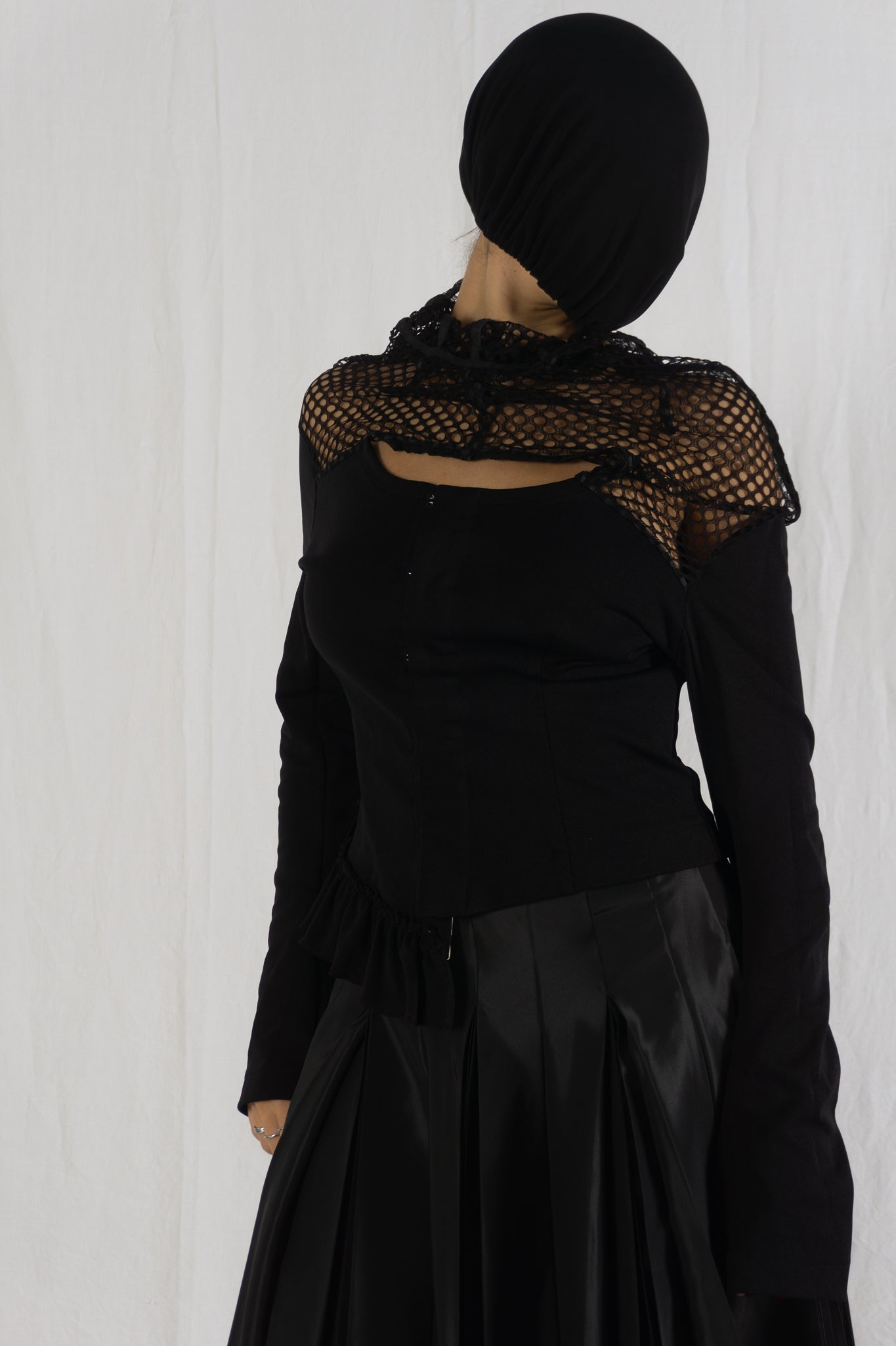 Comme des Garçons AW04 asymmetric top – detail view | Recente Studio