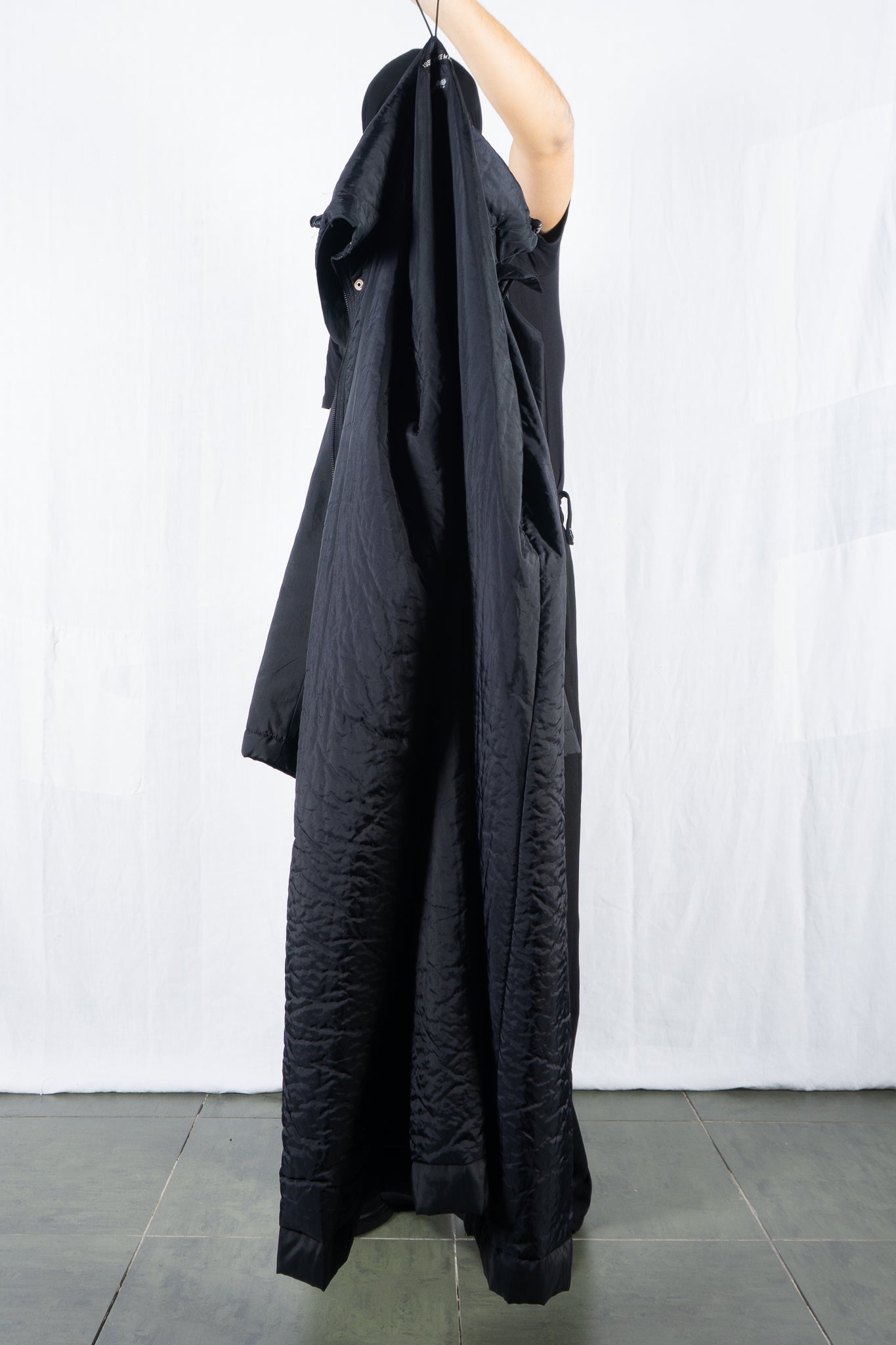 Issey Miyake Men A/W 1999 padded parachute coat – hem detail | Recente Studio