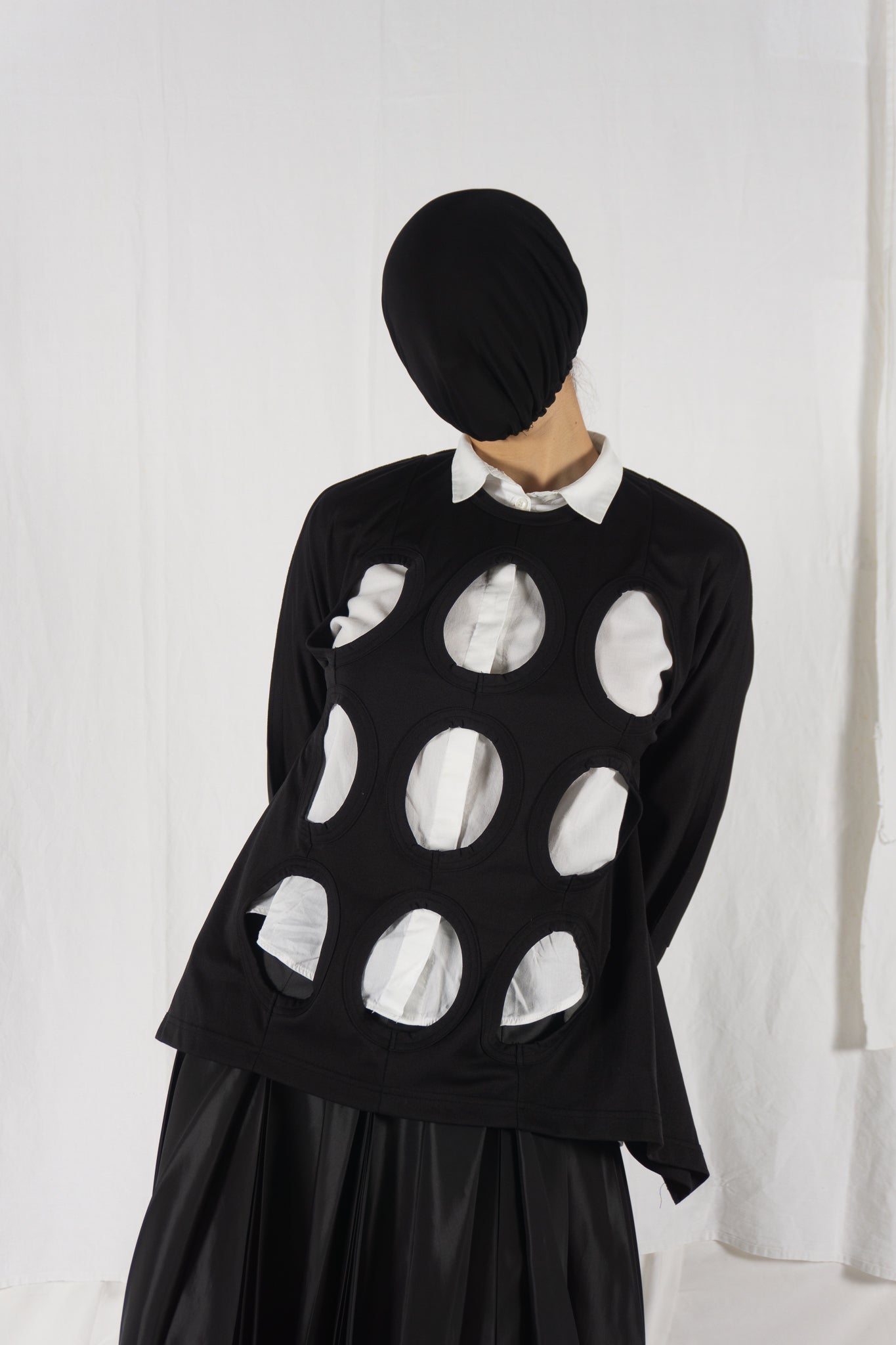 Comme des Garçons SS14 holes sweater – detail view | Recente Studio