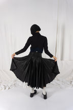 Junya Watanabe A/W 1999 pleated skirt – close-up | Recente Studio