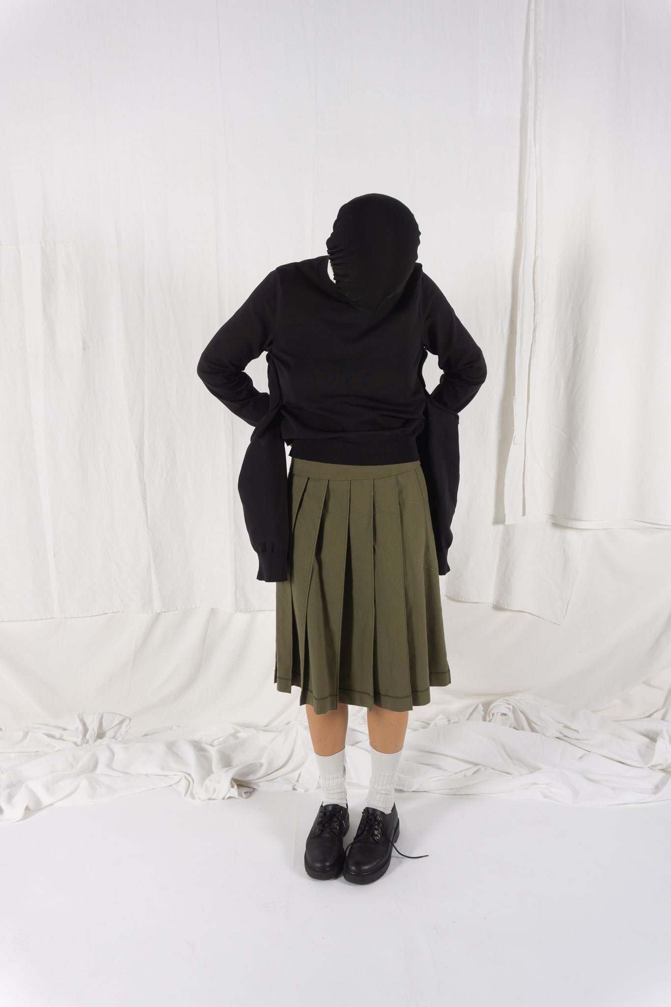 Comme des Garçons A/W 2010 skirt – side view | Recente Studio