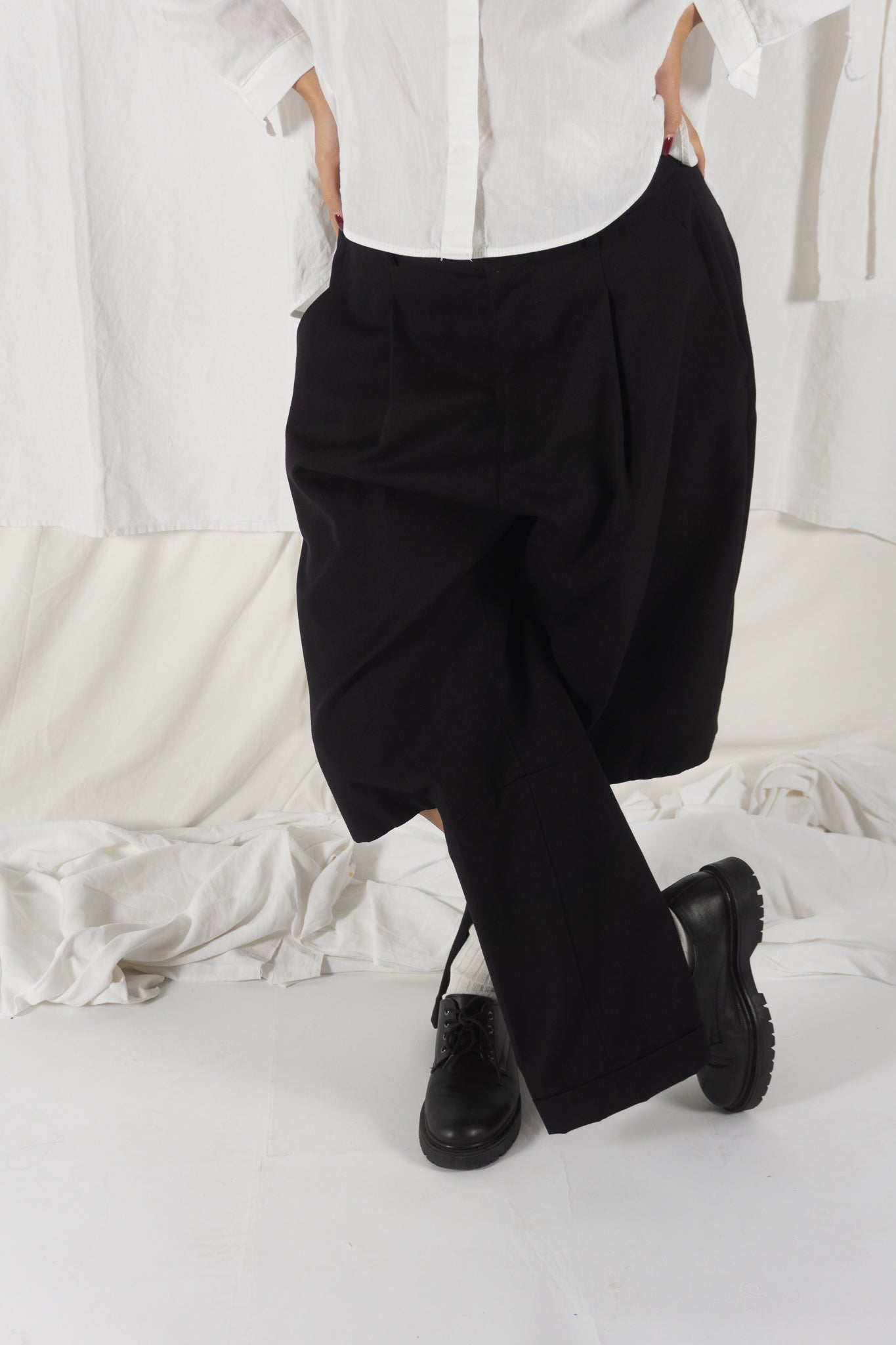 Noir Kei Ninomiya AW23 cut pants – close-up | Recente Studio