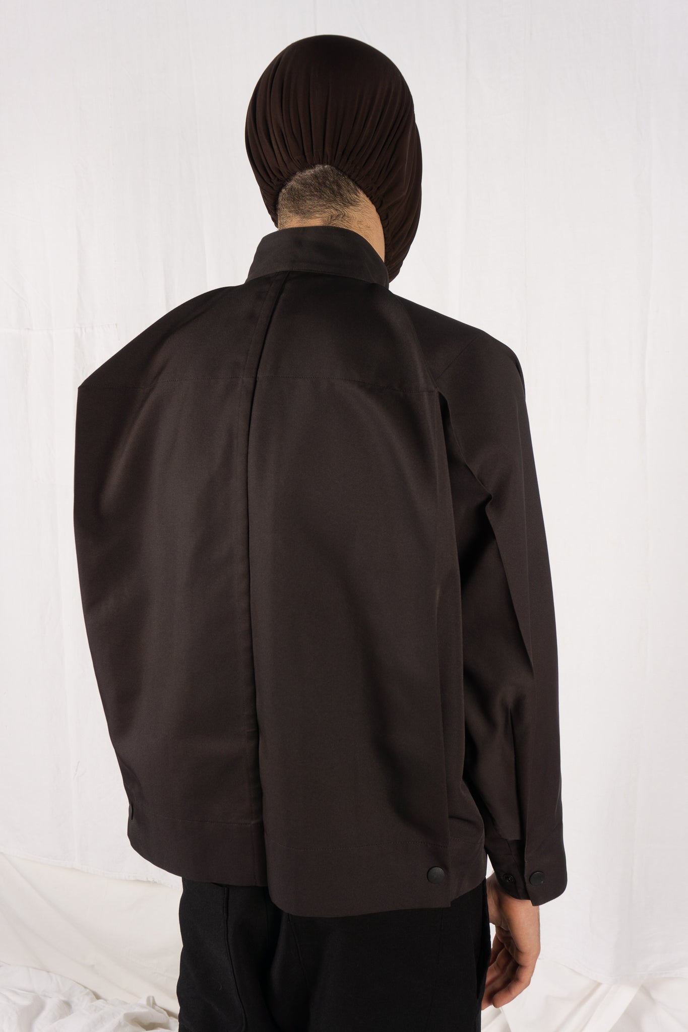 132.5 Issey Miyake AW19 jacket – label detail | Recente Studio