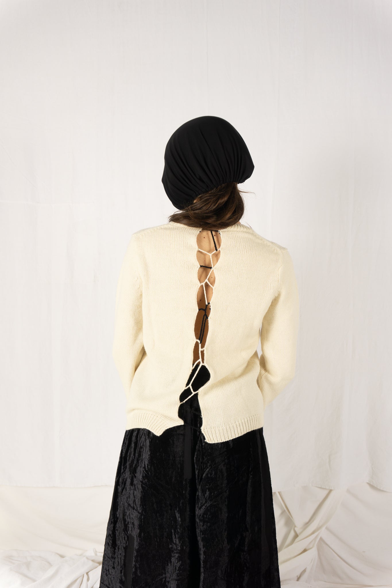 Comme des Garçons AW01 sweater – label detail | Recente Studio