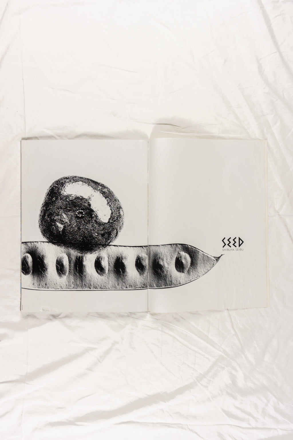 Comme des Garçons Six No. 4 1989 magazine – back cover | Recente Studio
