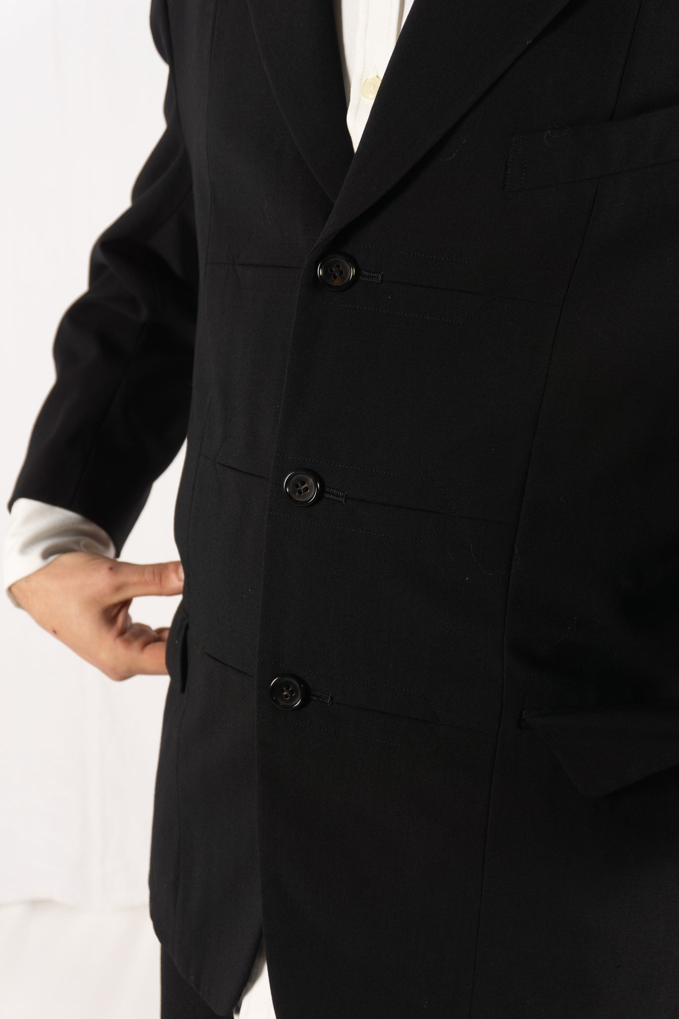 Comme des Garçons Homme Plus AW88 oversize jacket – detail | Recente Studio