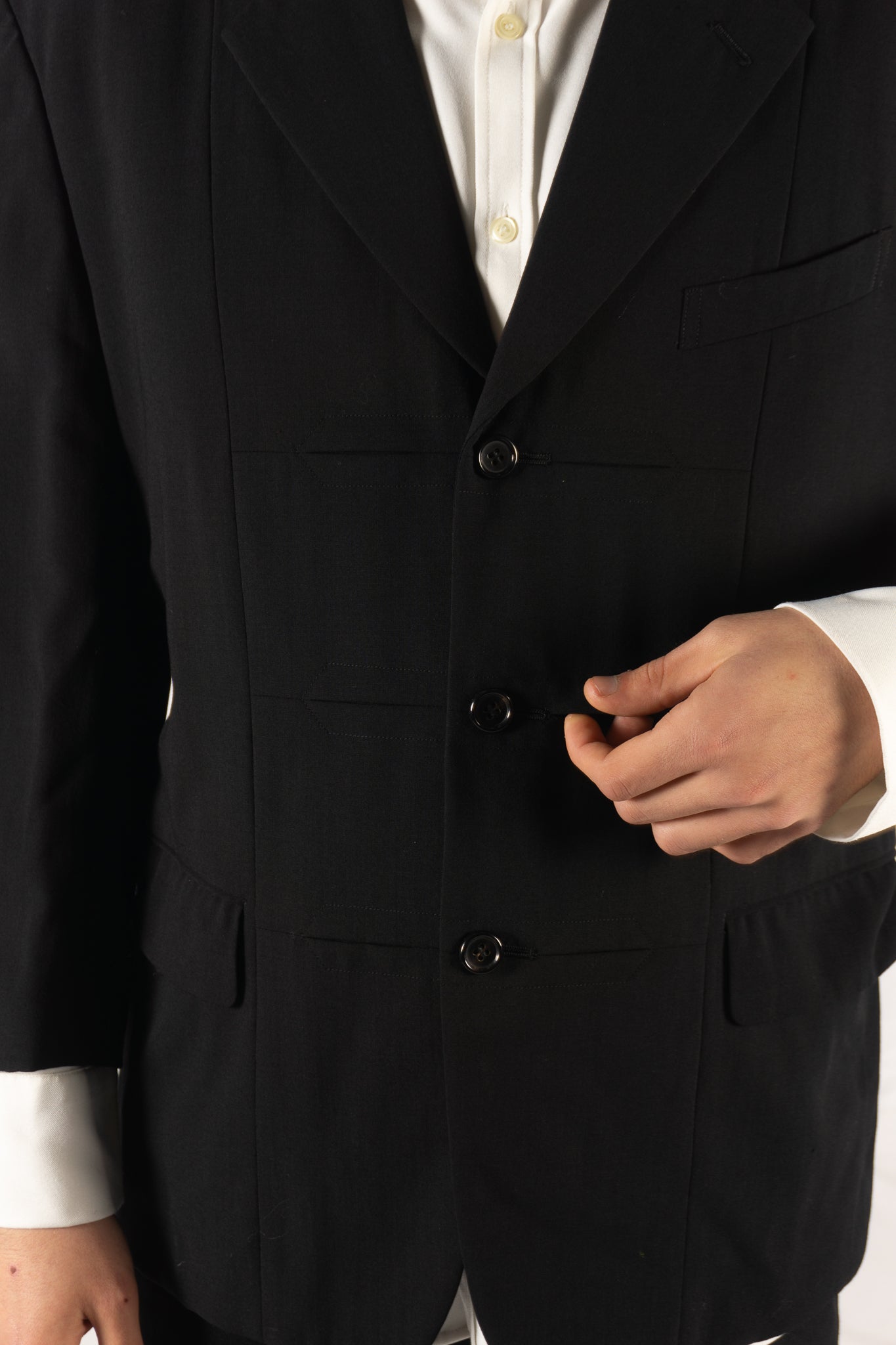 Comme des Garçons Homme Plus A/W 1988 oversize jacket – close-up | Recente Studio