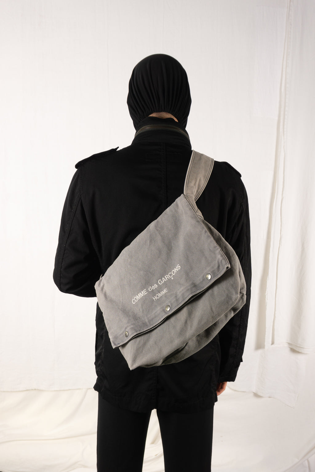 Comme des Garçons Homme 2000s studded shoulder bag – front view | Recente Studio