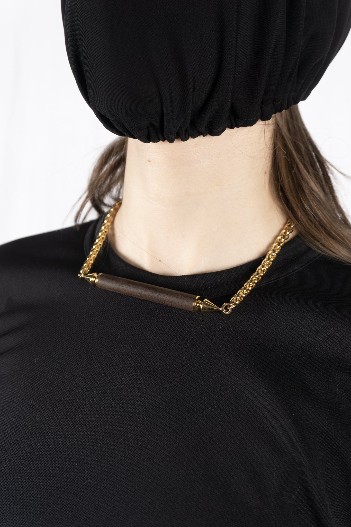 Junya Watanabe Comme des Garçons A/W 2023 wood necklace – worn view | Recente Studio
