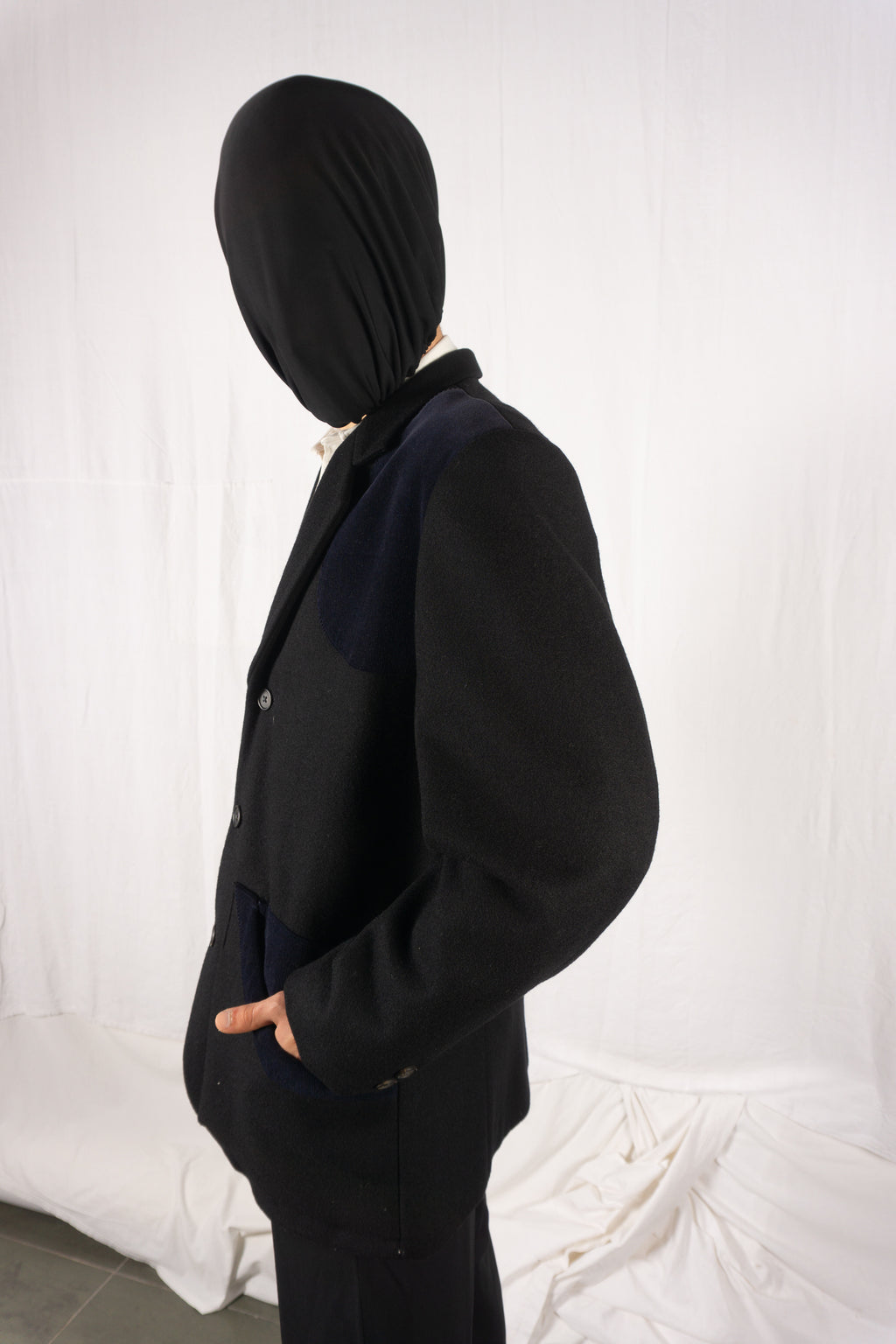 Y’s for Men Yohji Yamamoto A/W 1991 heavy jacket – button detail | Recente Studio
