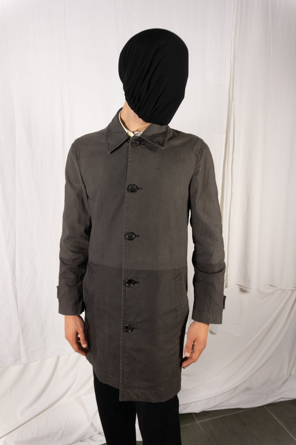 Comme des Garçons Homme A/W 2001 trench coat – collar detail | Recente Studio