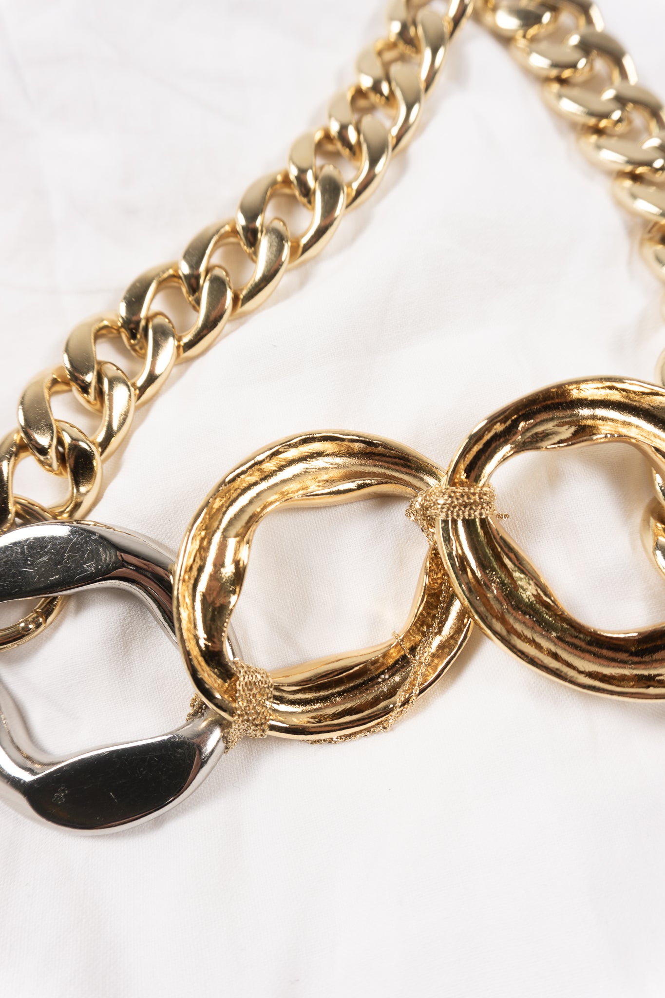 Sacai A/W 2020 sculptural necklace – side view | Recente Studio
