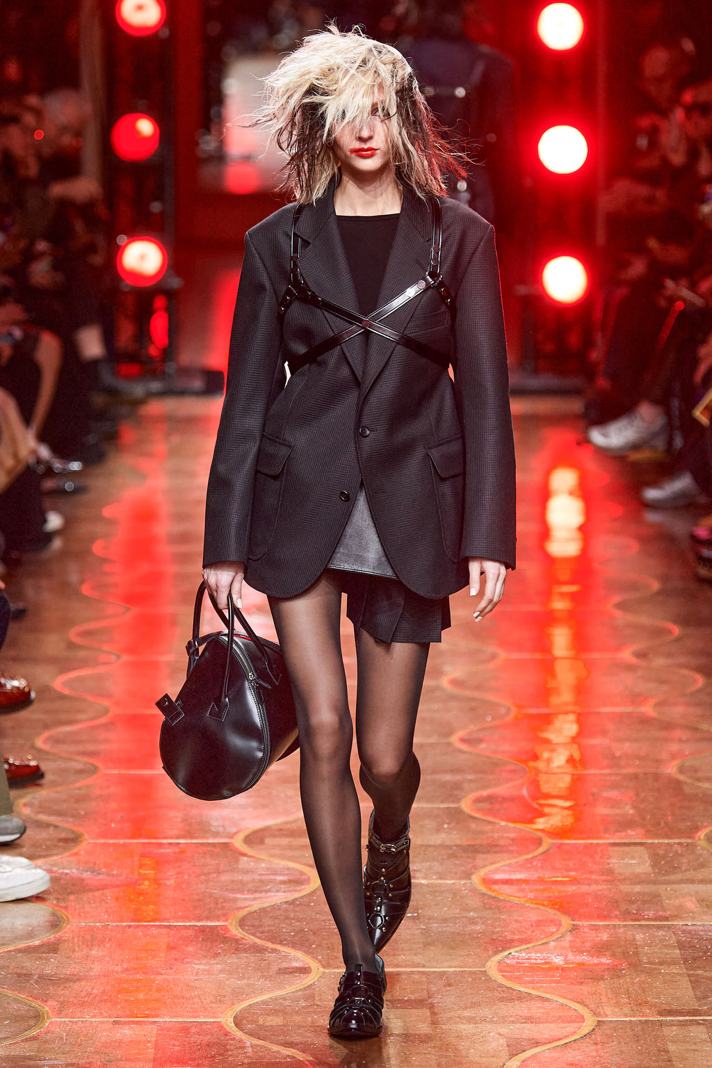 Junya Watanabe AW20 asymmetric handbag – runway | Recente Studio