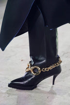 Sacai A/W 2020 sculptural necklace – close-up | Recente Studio