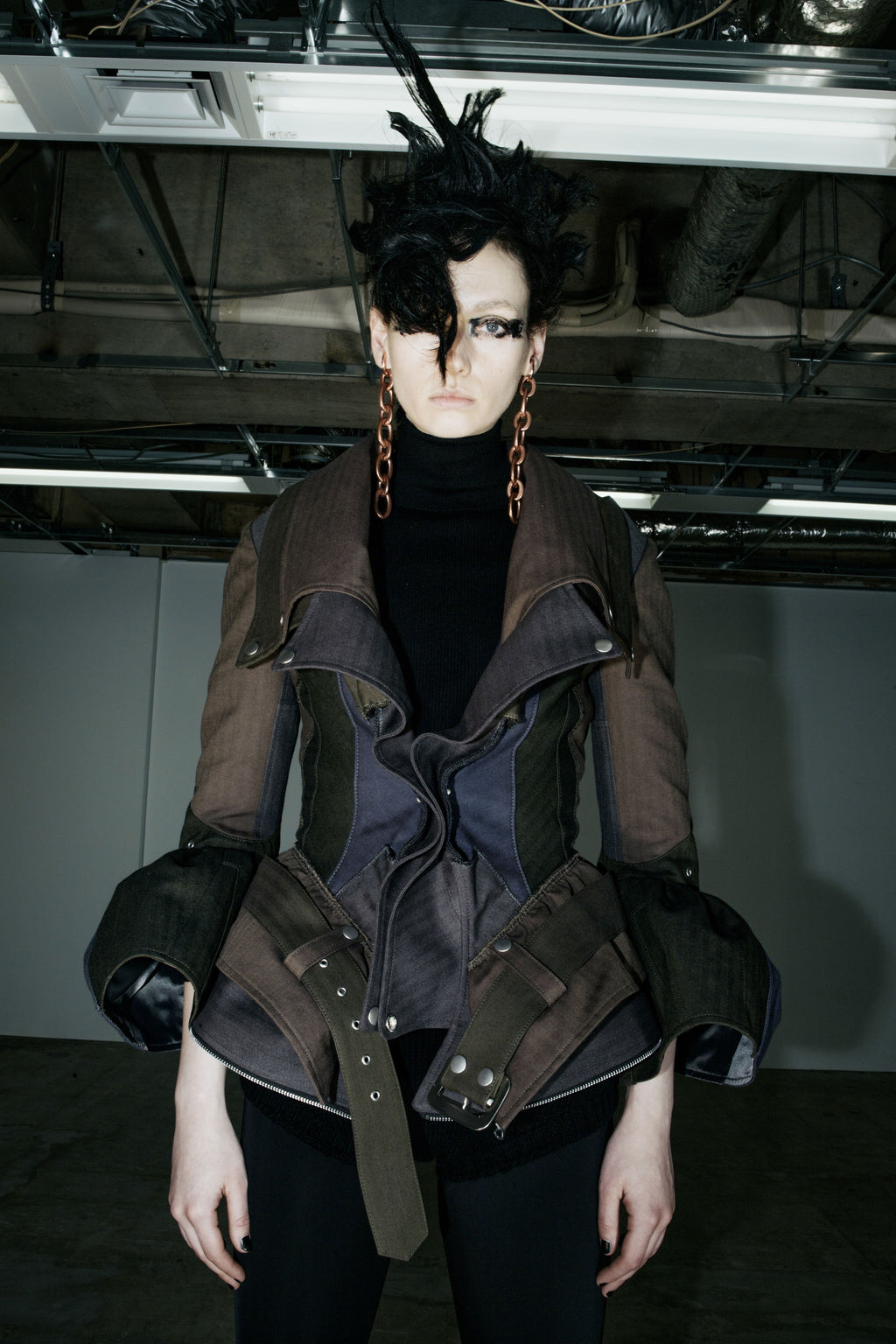 Junya Watanabe AW22 chain earcuffs – detail | Recente Studio