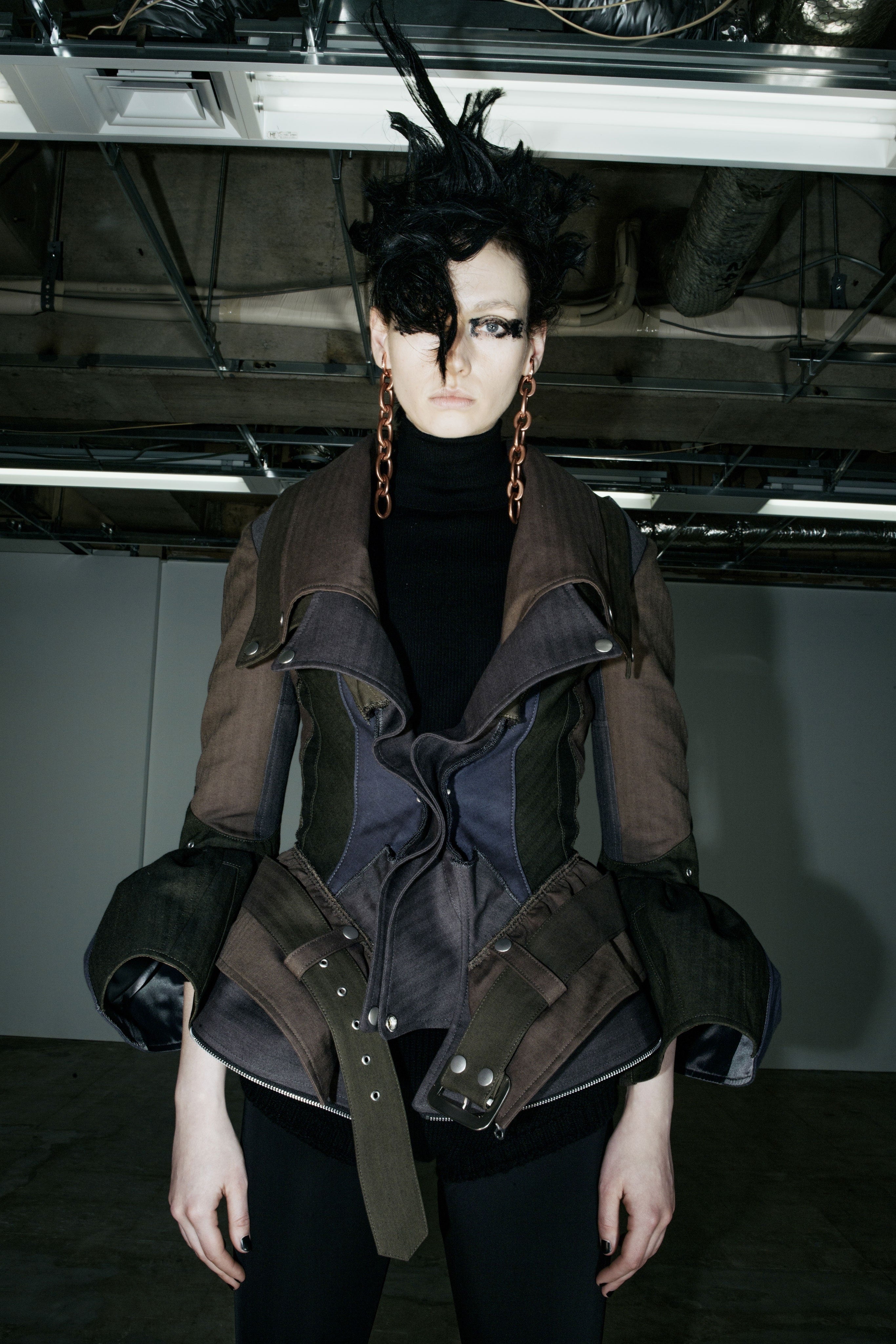 Junya Watanabe AW22 chain earcuffs – detail | Recente Studio