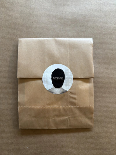 Furoshiki-style biodegradable packaging by Recente Studio, wrapping detail | Recente Studio