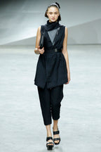 Issey Miyake SS17 sleeveless patches jacket – runway | Recente Studio