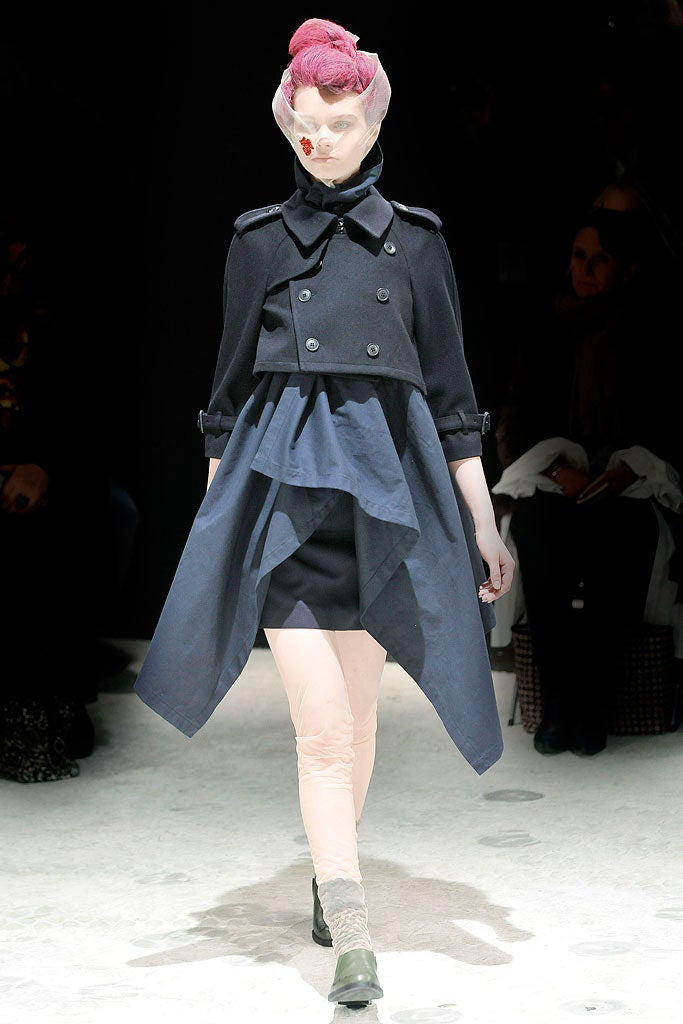 Comme des Garçons AW09 cropped trench coat – back view | Recente Studio